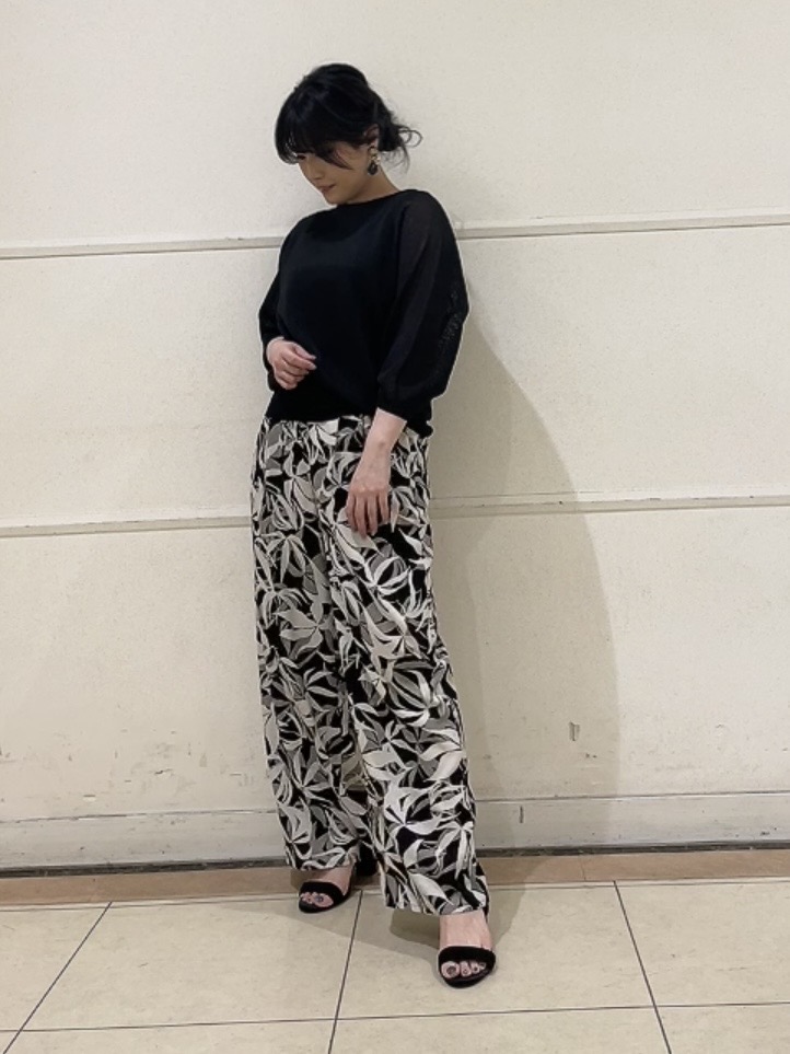 watanabeさんの「UNTITLED｜【洗える/ゆったり】クルーネックドライニット」を使ったコーディネート