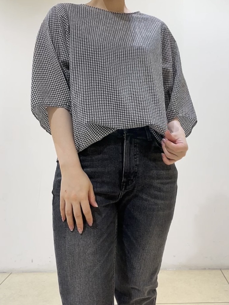 watanabeさんの「UNTITLED｜【体型カバー】サッカーチェックドルマントップス」を使ったコーディネート