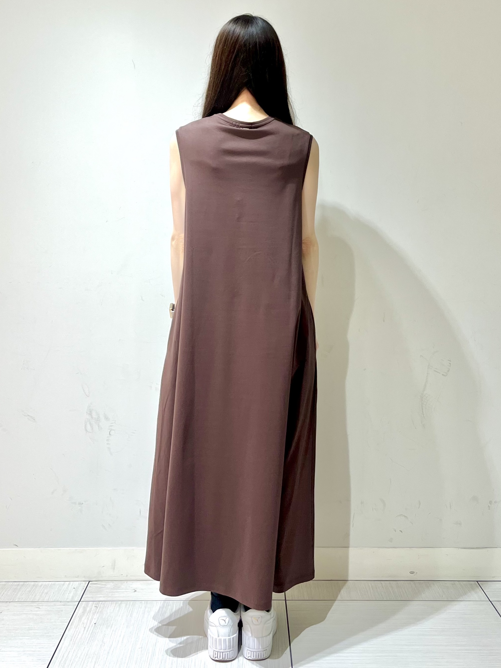 ことさんの「DRESSTERIOR｜【接触冷感／抗菌防臭／消臭/ウォッシャブル】アイスクリアコットン フレンチスリーブワンピース」を使ったコーディネート