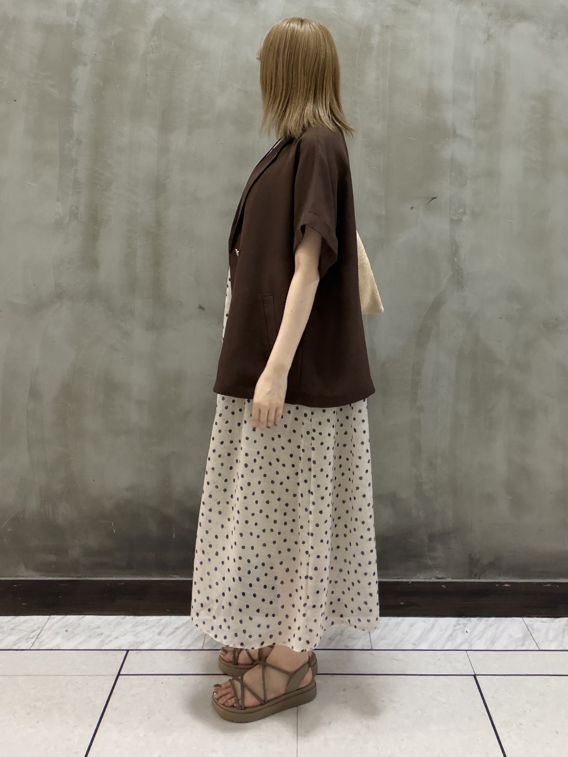 maiさんの「grove｜【洗濯機OK・ひんやり/SETUP可】シワになりにくいハーフスリーブジャケット」を使ったコーディネート