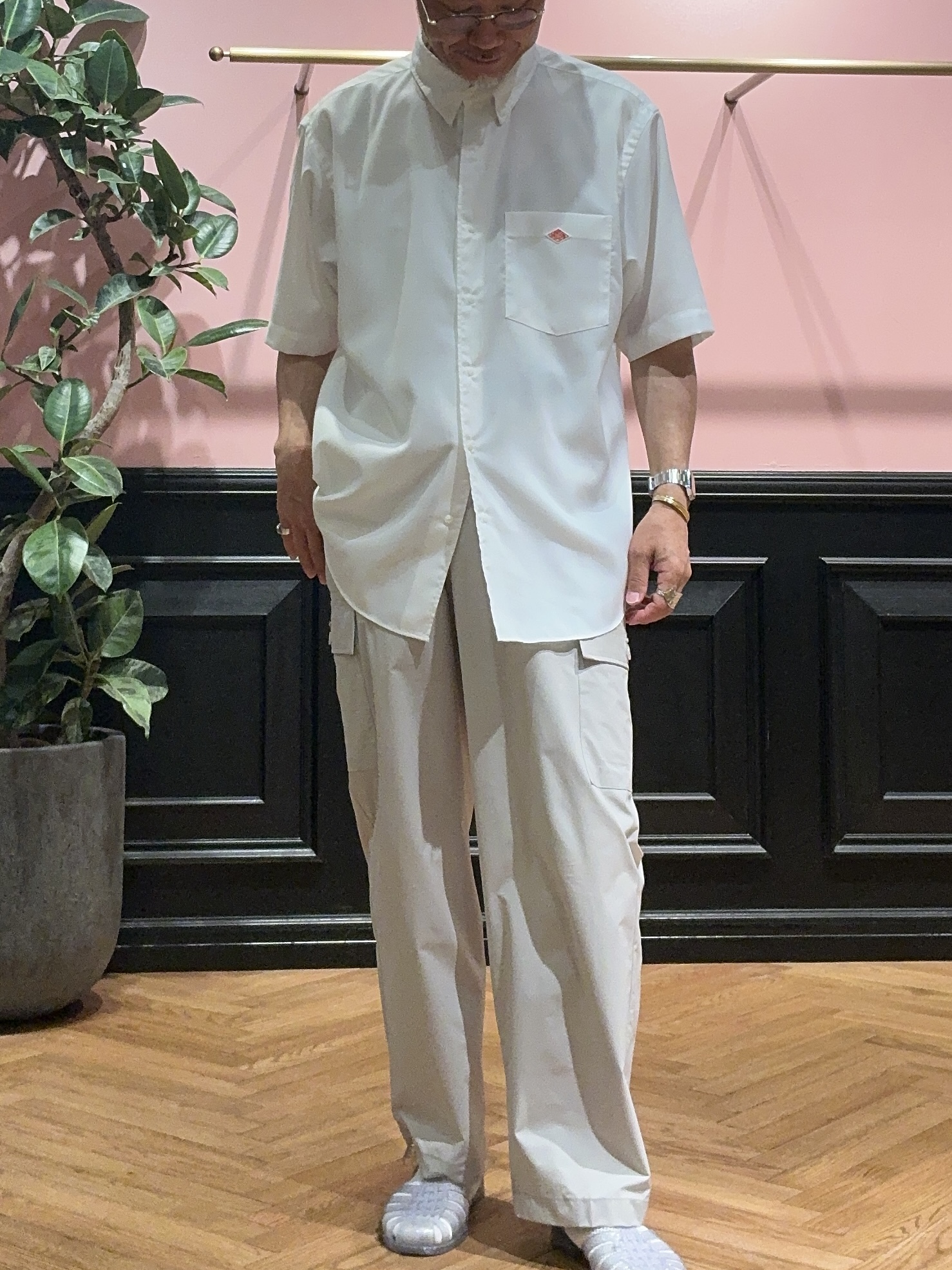torigoeさんの「DRESSTERIOR｜DANTON（ダントン）ドットボタン ボタンダウンシャツ ショートスリーブ」を使ったコーディネート