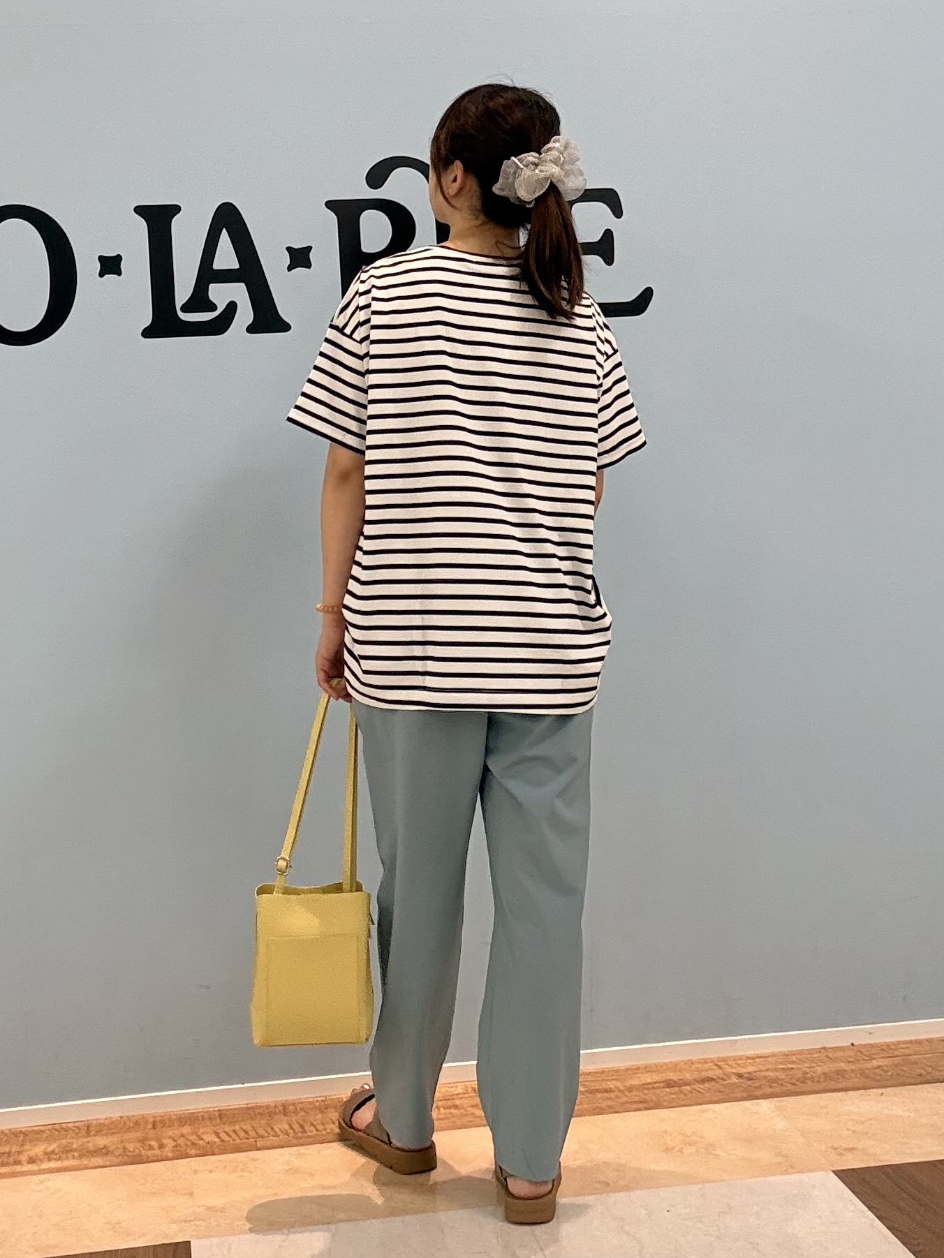 Naaatsuさんの「SHOO･LA･RUE｜【ひんやり/S-LL】インせず決まる フロントタックデザインTシャツ」を使ったコーディネート