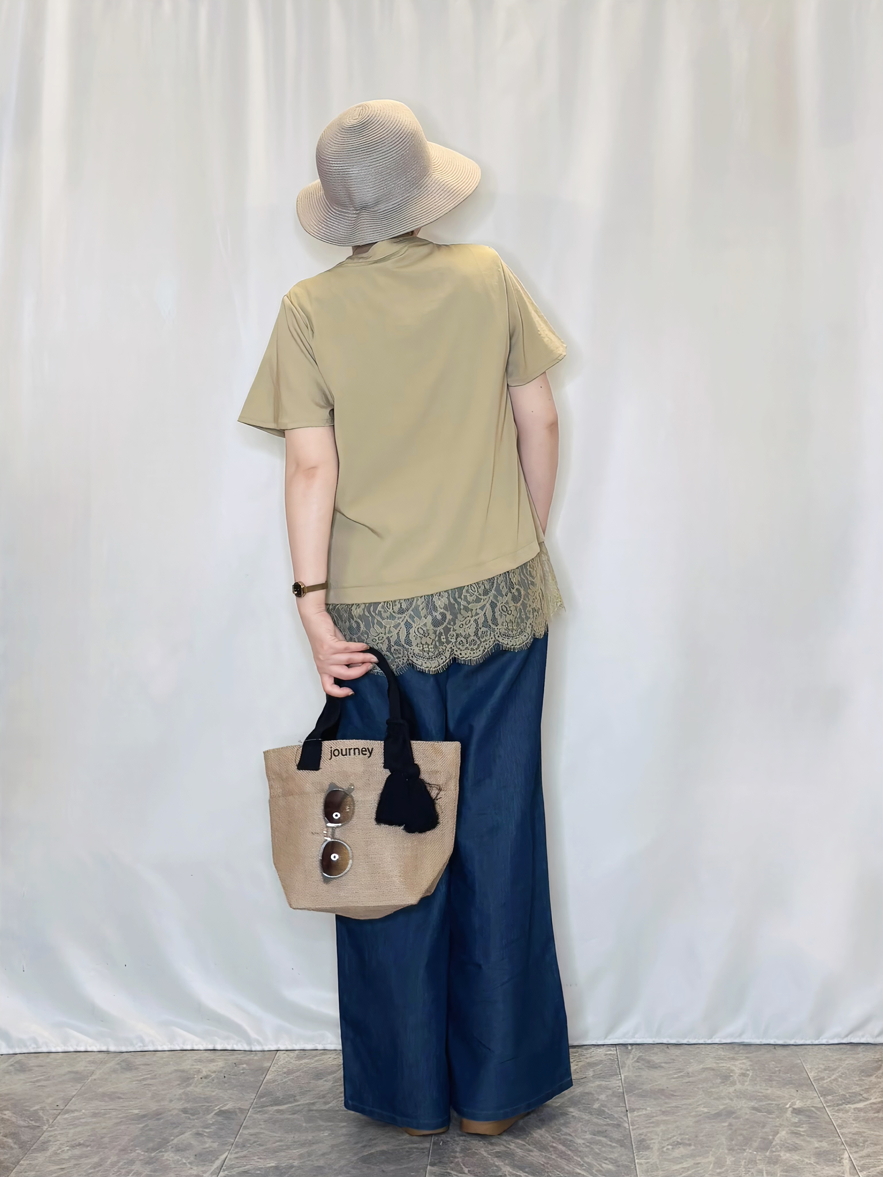 たみさんの「SHOO･LA･RUE｜【S-LL/洗濯機可】軽凛(かろりん)ひんやり スキッパー裾レースブラウス」を使ったコーディネート