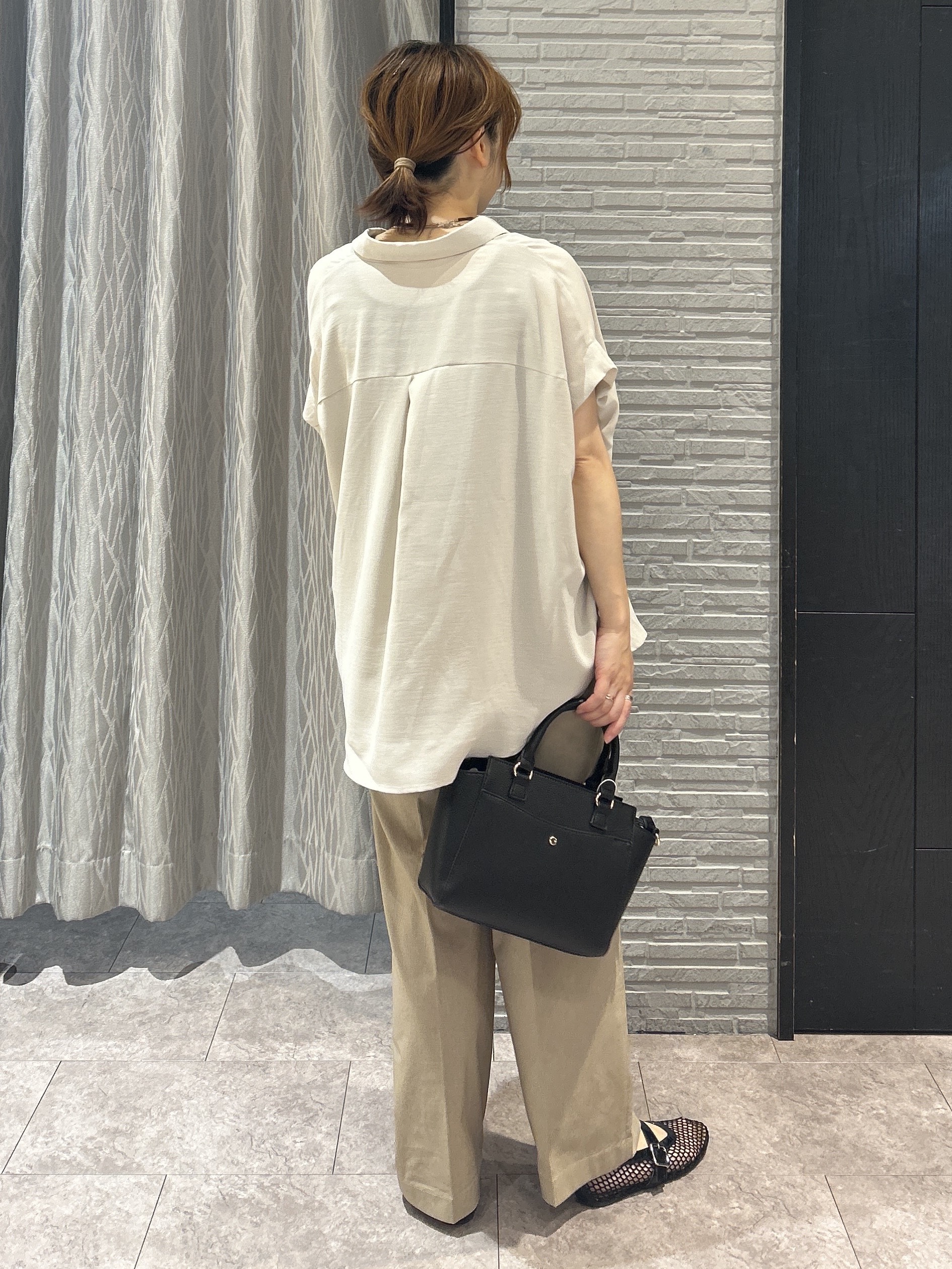 ga_riさんの「THE SHOP TK｜【ひんやり/防しわ/UV/吸水速乾】襟付き フレンチスリーブシャツ」を使ったコーディネート