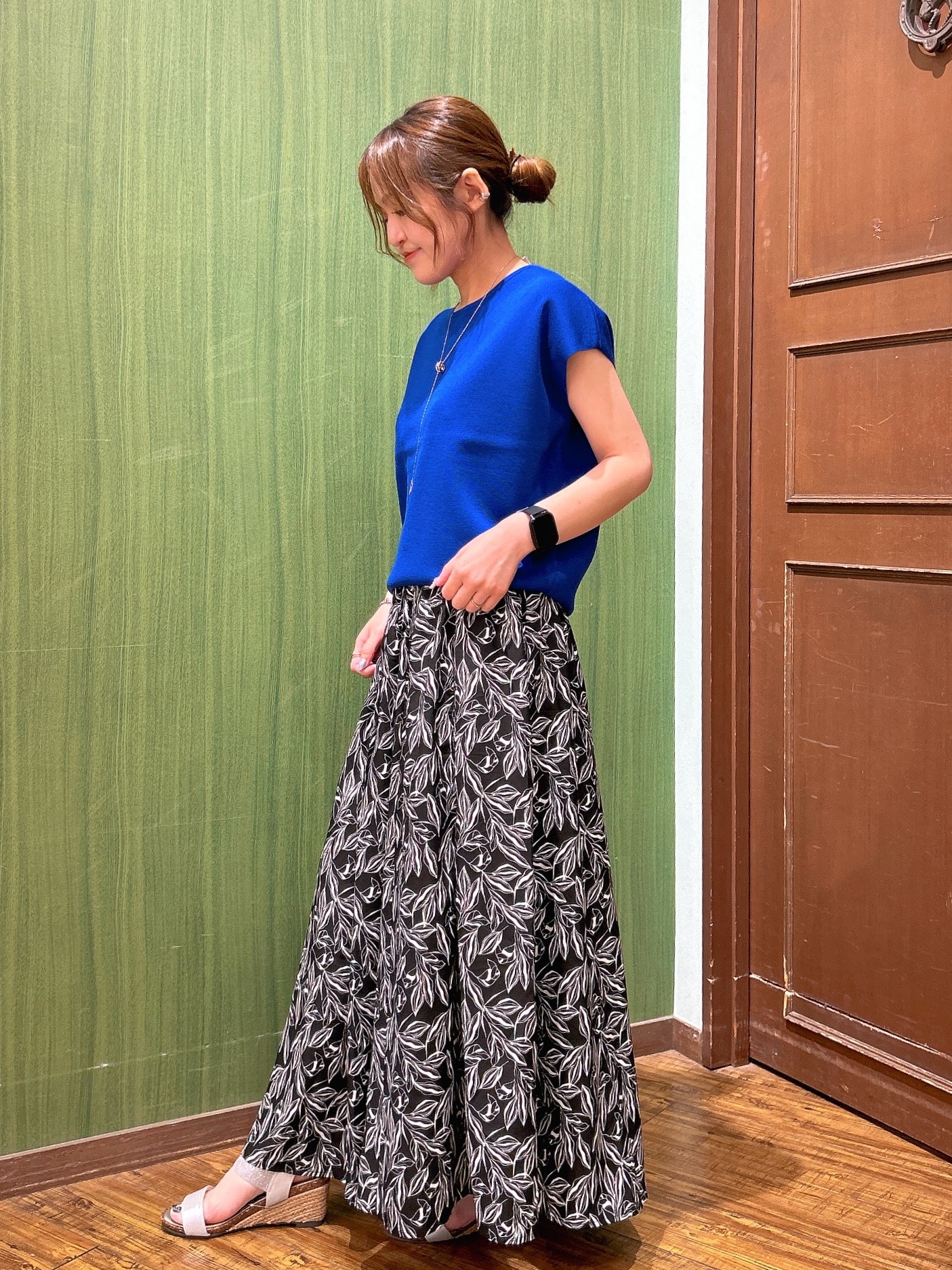 かおりさんの「SHOO･LA･RUE｜【ひんやり/洗濯機可/S-LL】インせず着られる 大人シンプルサマーニット」を使ったコーディネート