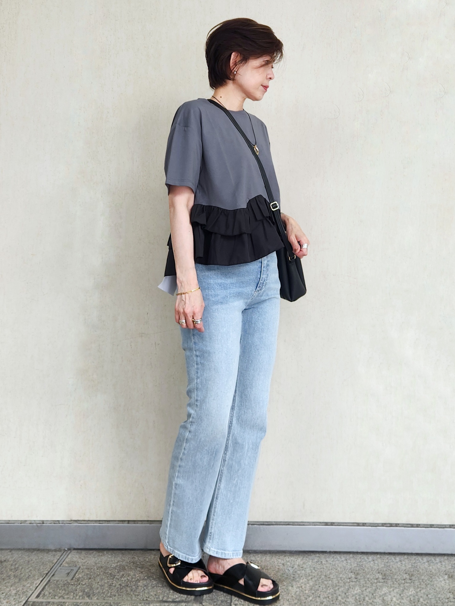 milkyさんの「OPAQUE.CLIP｜裾フリルドッキングTシャツ【洗濯機OK】」を使ったコーディネート