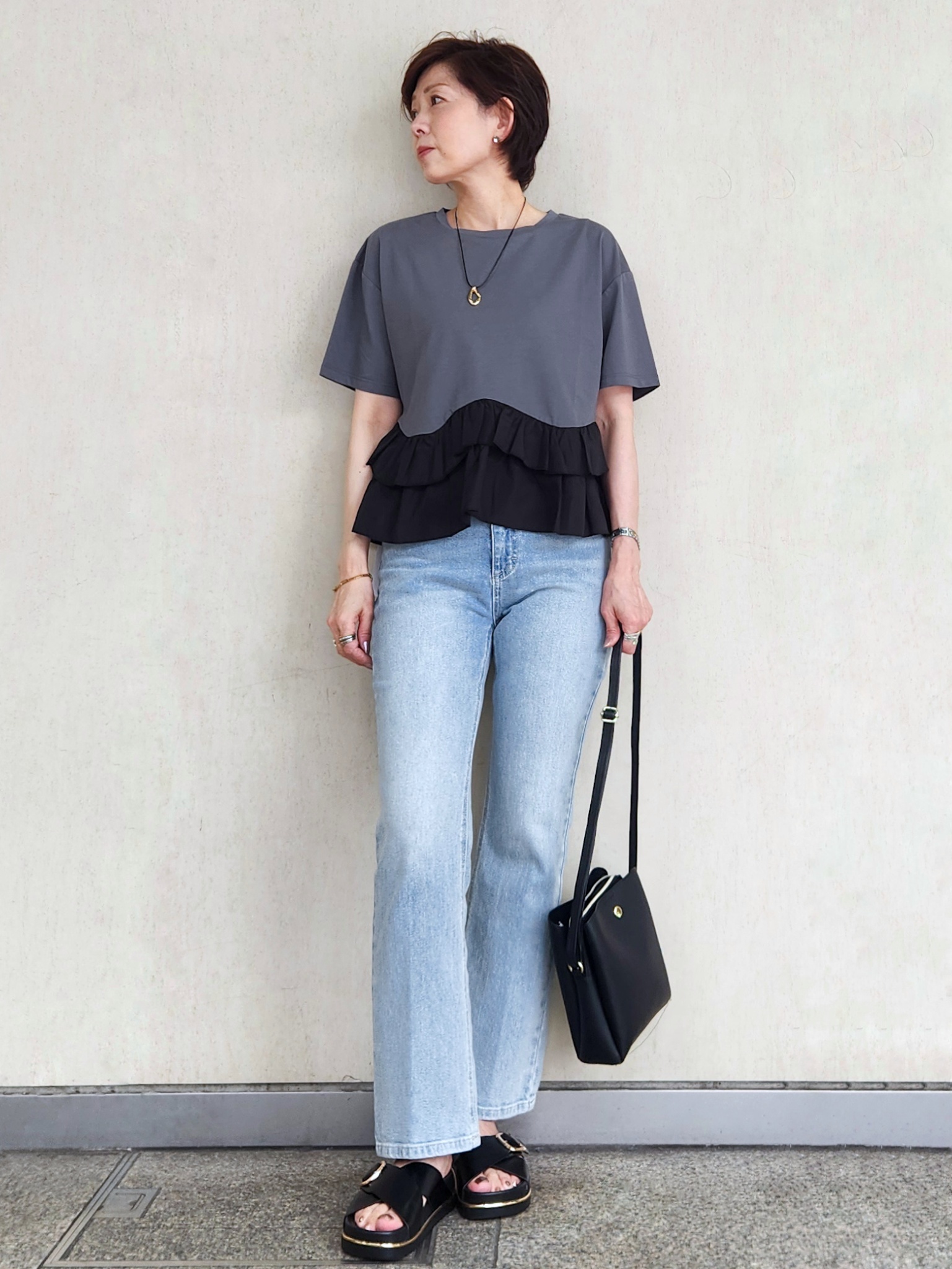 milkyさんの「OPAQUE.CLIP｜裾フリルドッキングTシャツ【洗濯機OK】」を使ったコーディネート