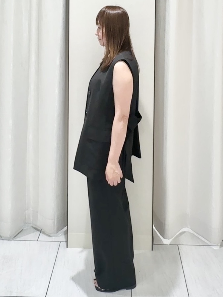 ʏᴜᴋɪᴋᴏさんの「UNTITLED｜【セットアップ可/UV/接触冷感】スラブキーネックジレ」を使ったコーディネート