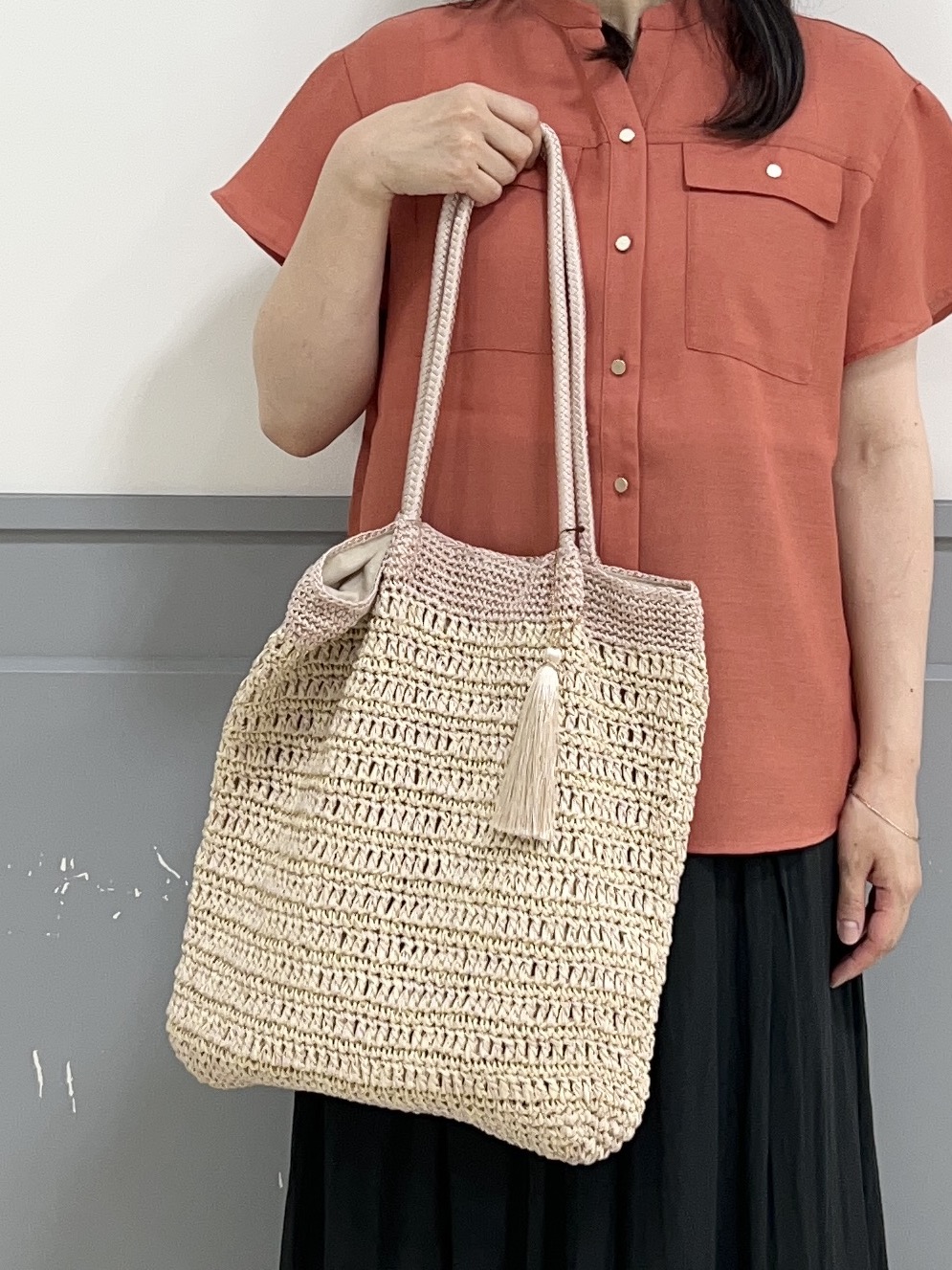 yuuさんの「grove｜【洗濯機OK・ひんやり/SETUP可】シワになりにくい、フレアスリーブブラウス」を使ったコーディネート