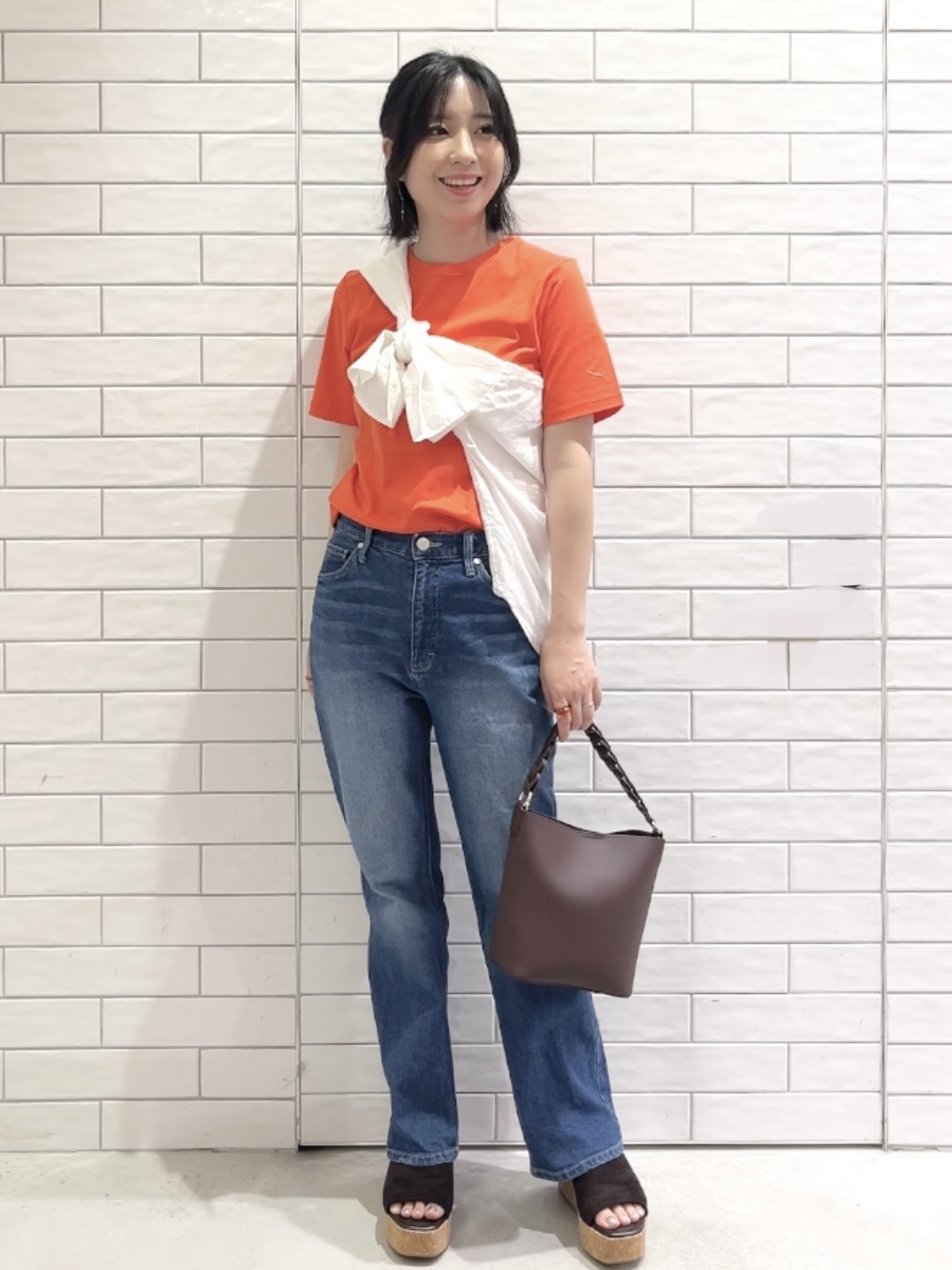 しおりさんの「OPAQUE.CLIP｜ベーシックTシャツ／オーガニックコットン混【洗濯機OK】」を使ったコーディネート