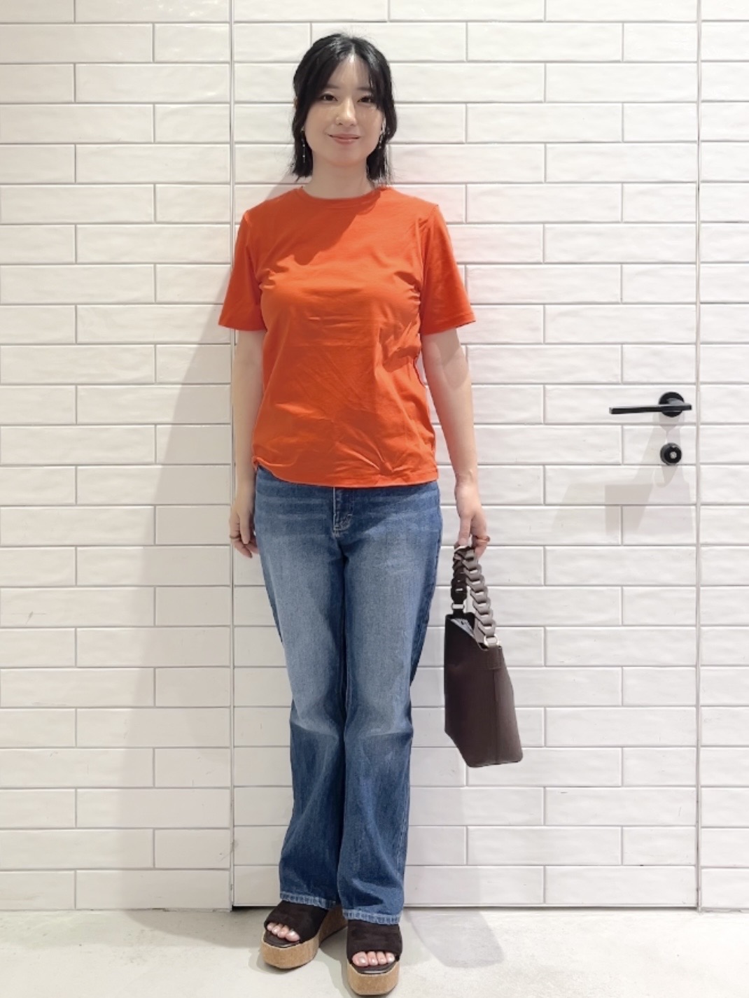 しおりさんの「OPAQUE.CLIP｜ベーシックTシャツ／オーガニックコットン混【洗濯機OK】」を使ったコーディネート