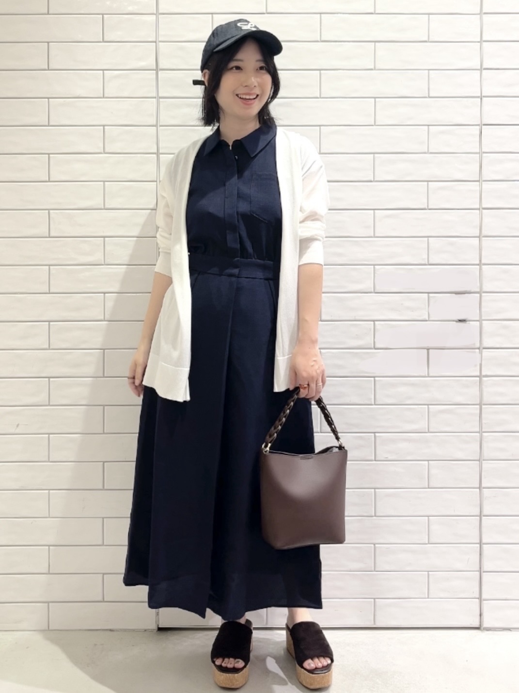 しおりさんの「OPAQUE.CLIP｜ロゴデニムキャップ」を使ったコーディネート