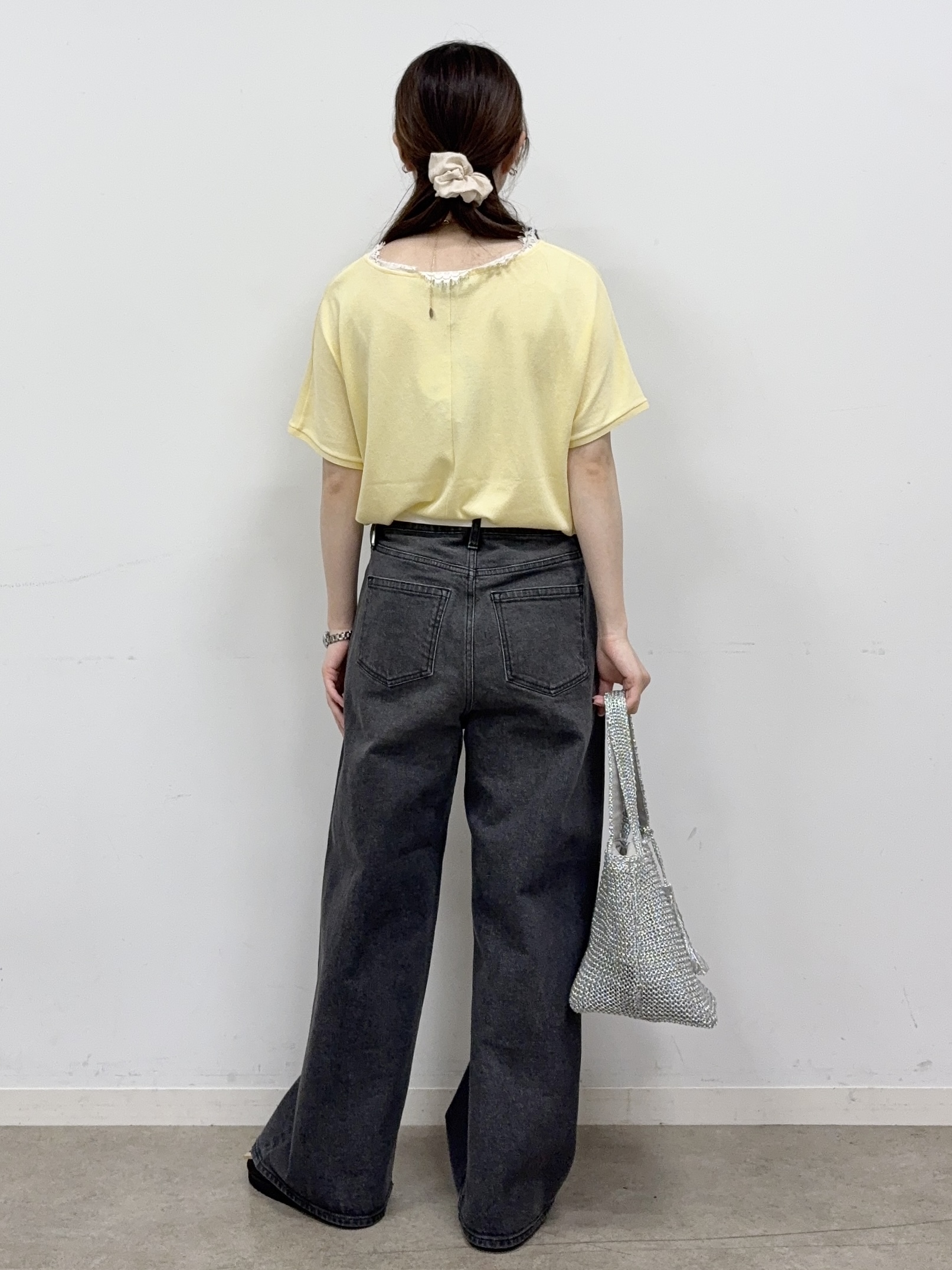 mikiさんの「Reflect｜天然シェルプレートペンダントネックレス」を使ったコーディネート