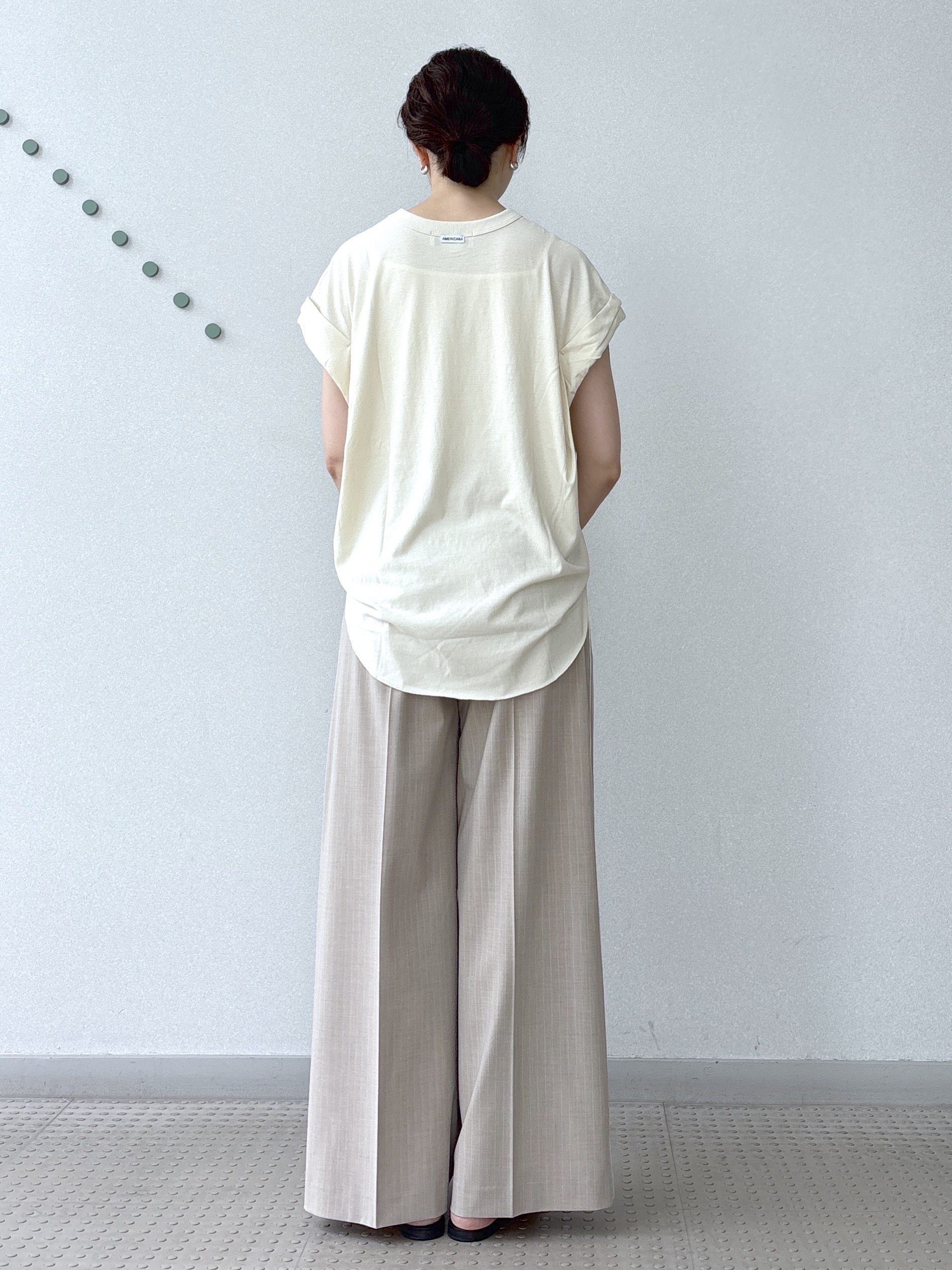 saitoさんの「DRESSTERIOR｜AMERICANA（アメリカーナ）ロールアップTシャツ」を使ったコーディネート