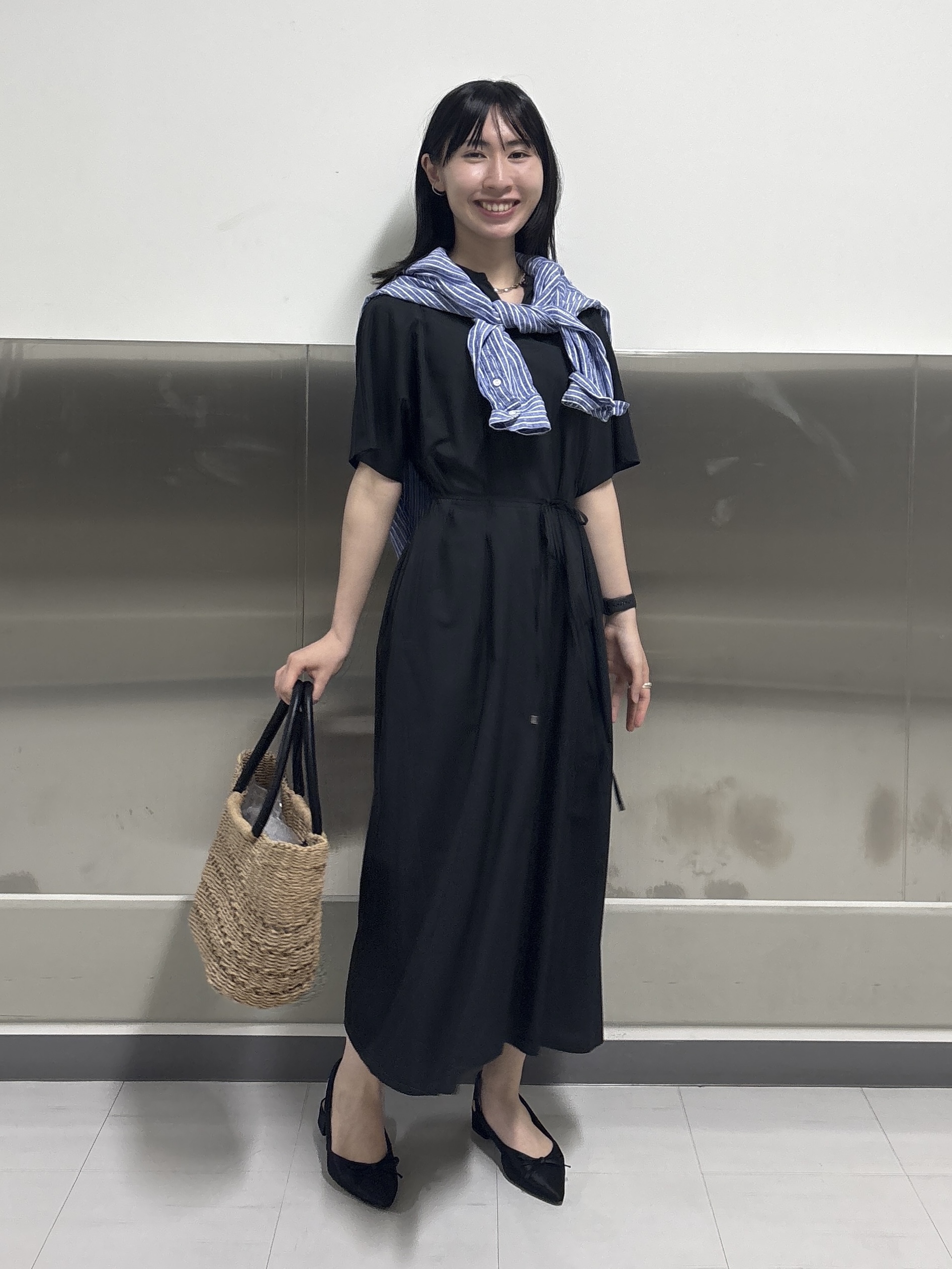 Yoshimiさんの「INDIVI｜【撥水／UVカット】ベルト付きワンピース」を使ったコーディネート