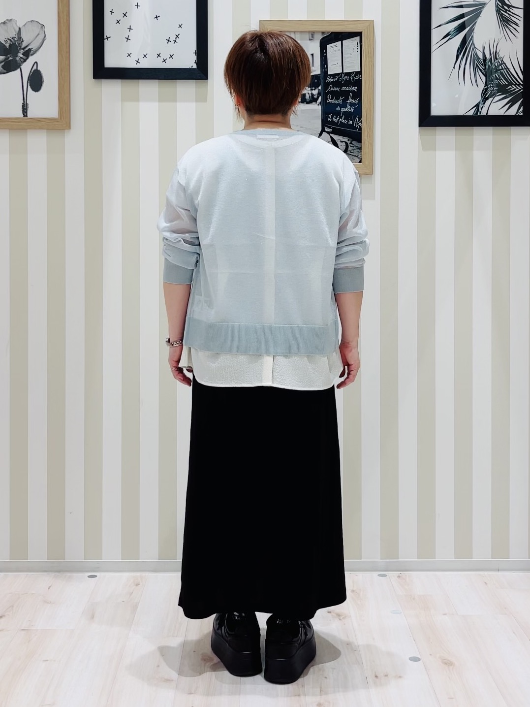 ma_miさんの「SHOO･LA･RUE｜【さらり快適/洗濯機可/S-LL】シアーラメカーディガン」を使ったコーディネート