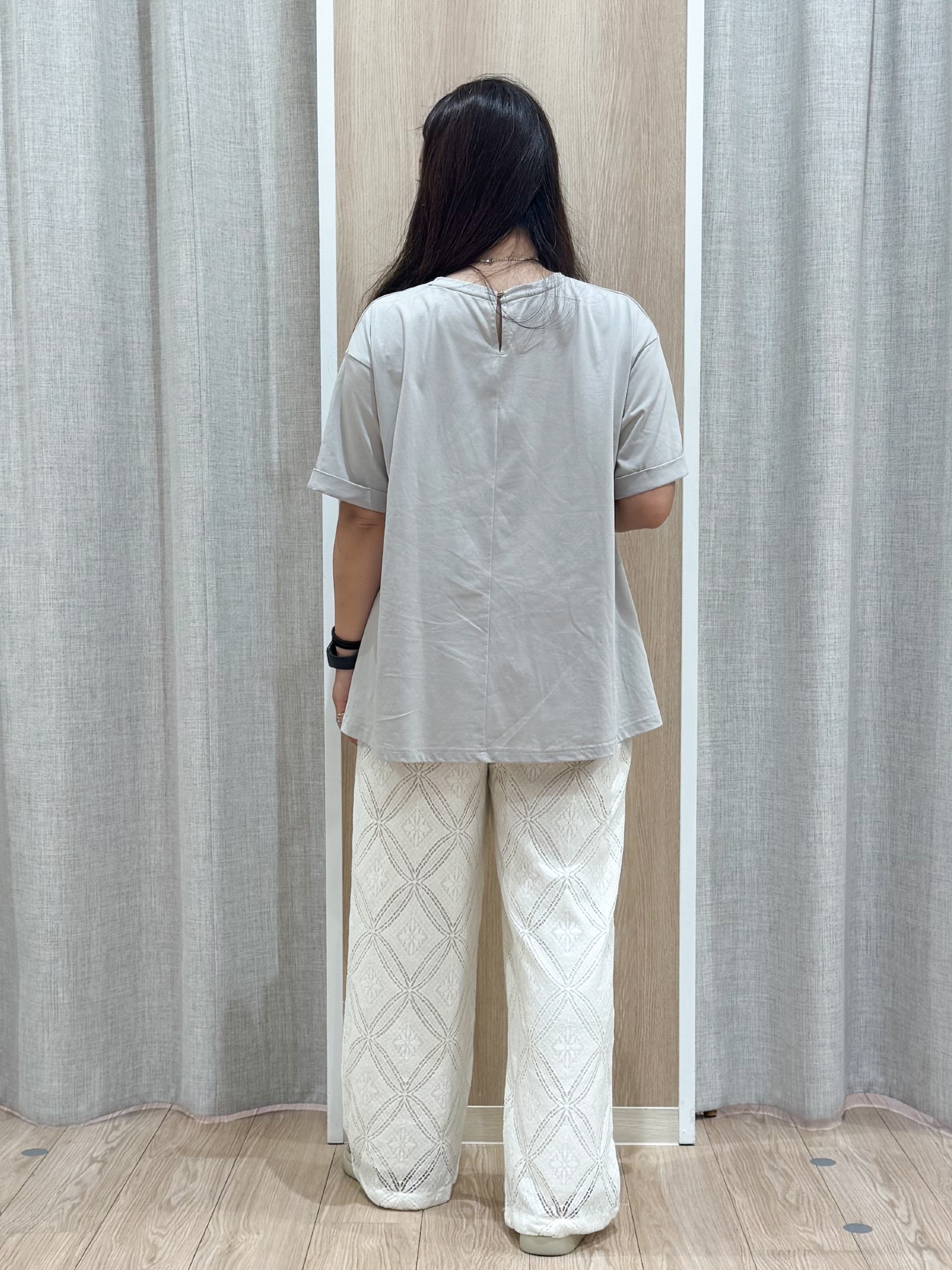 sachiさんの「grove｜【遮熱／吸水速乾／接触冷感／UVカット】フレアシルエットTシャツ」を使ったコーディネート