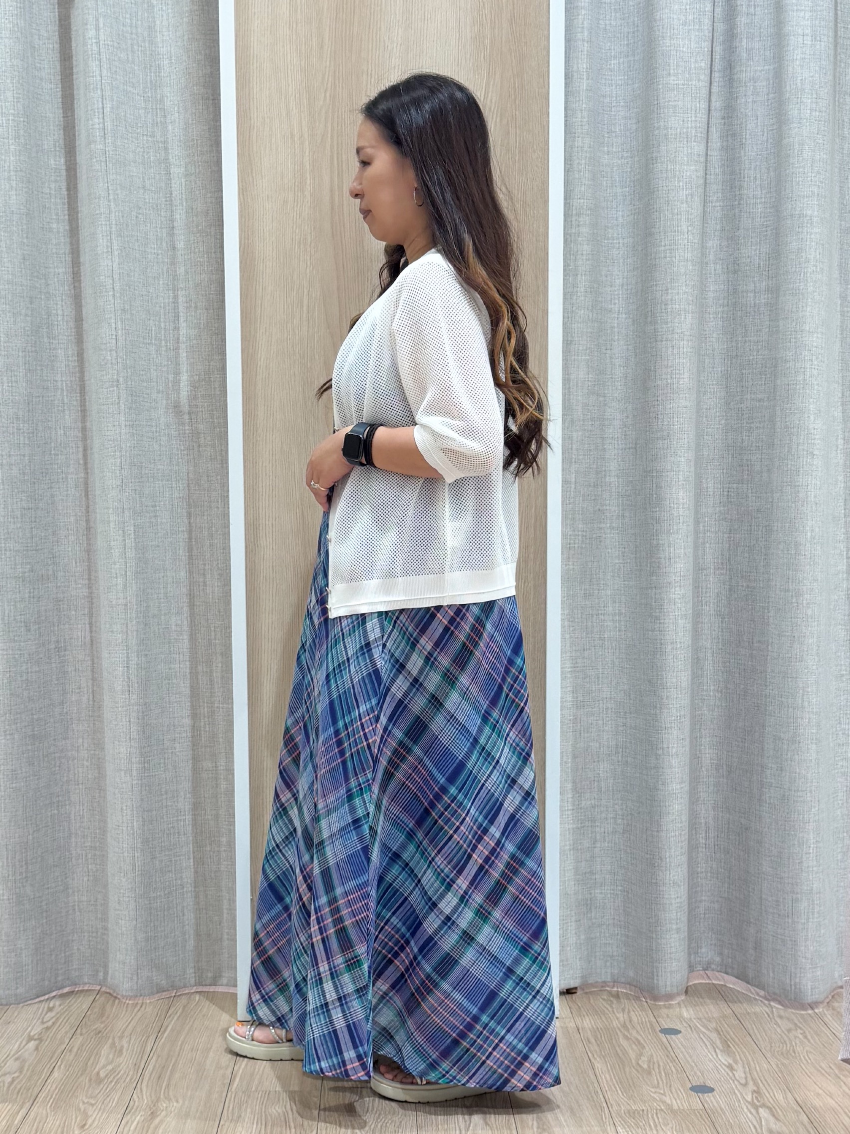 sachiさんの「grove｜【貴島明日香さん着用・洗える】透けない、大人のメッシュカーディガン」を使ったコーディネート