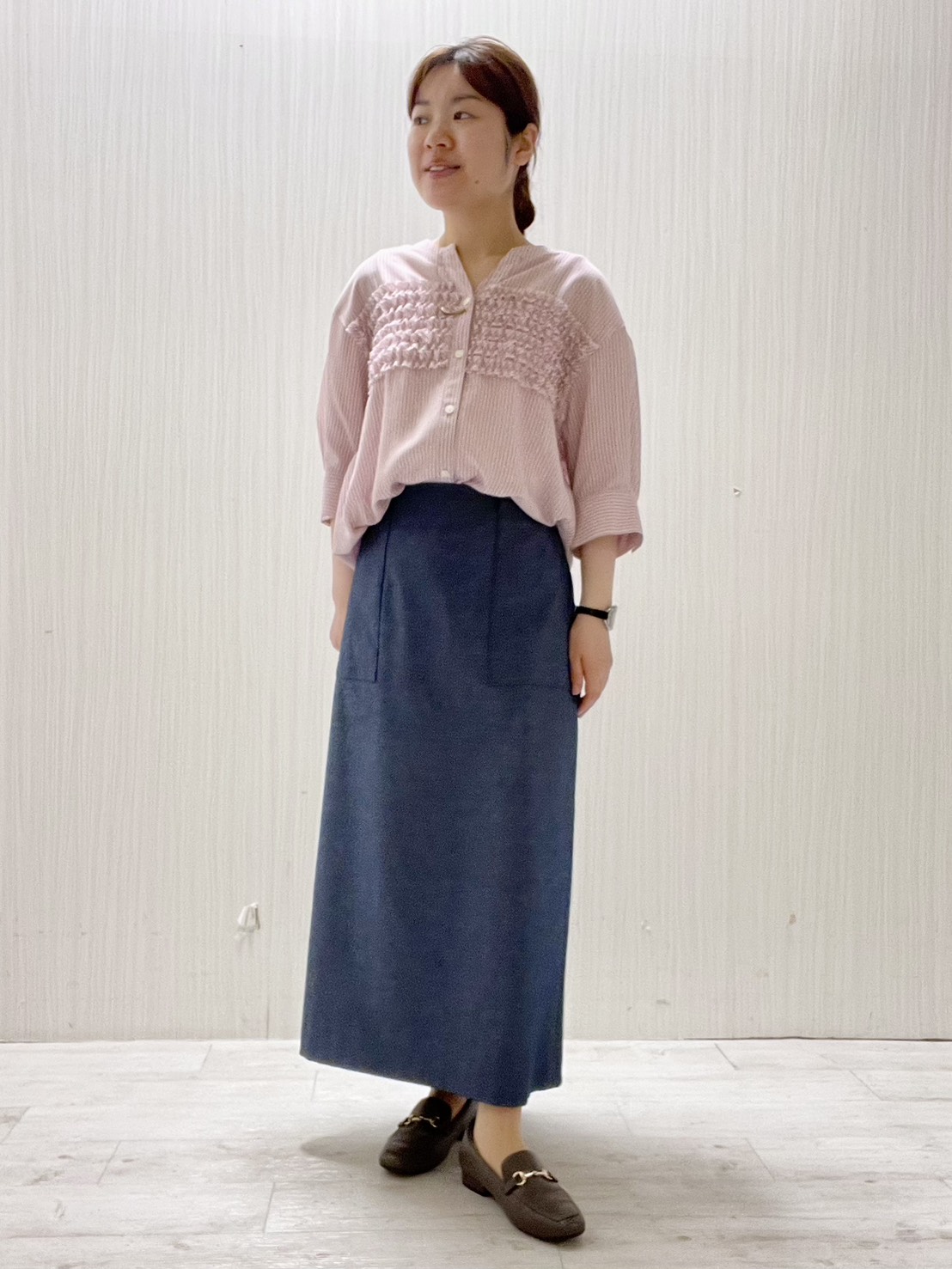 Mさんの「UNTITLED｜【接触冷感/通気性/洗える】フロントフリルブラウス」を使ったコーディネート