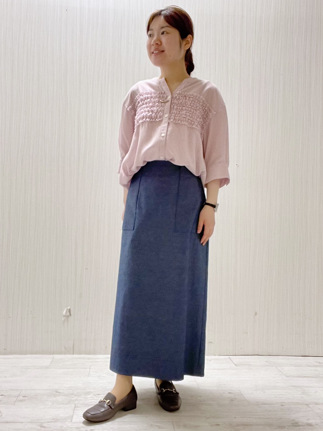 Mさんの「UNTITLED｜【接触冷感/通気性/洗える】フロントフリルブラウス」を使ったコーディネート