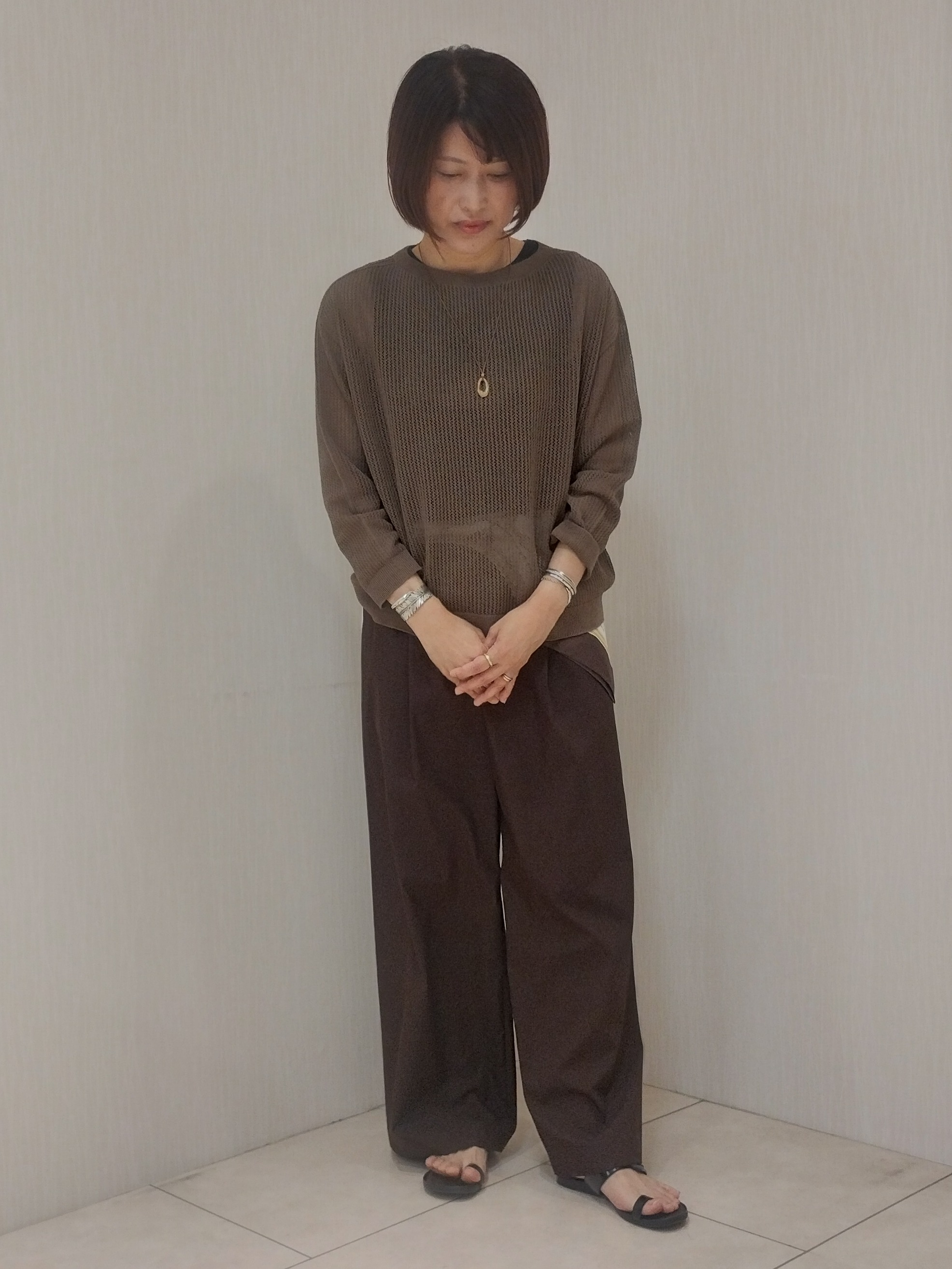 u&minus;macoさんの「UNTITLED｜シアーメッシュニット」を使ったコーディネート