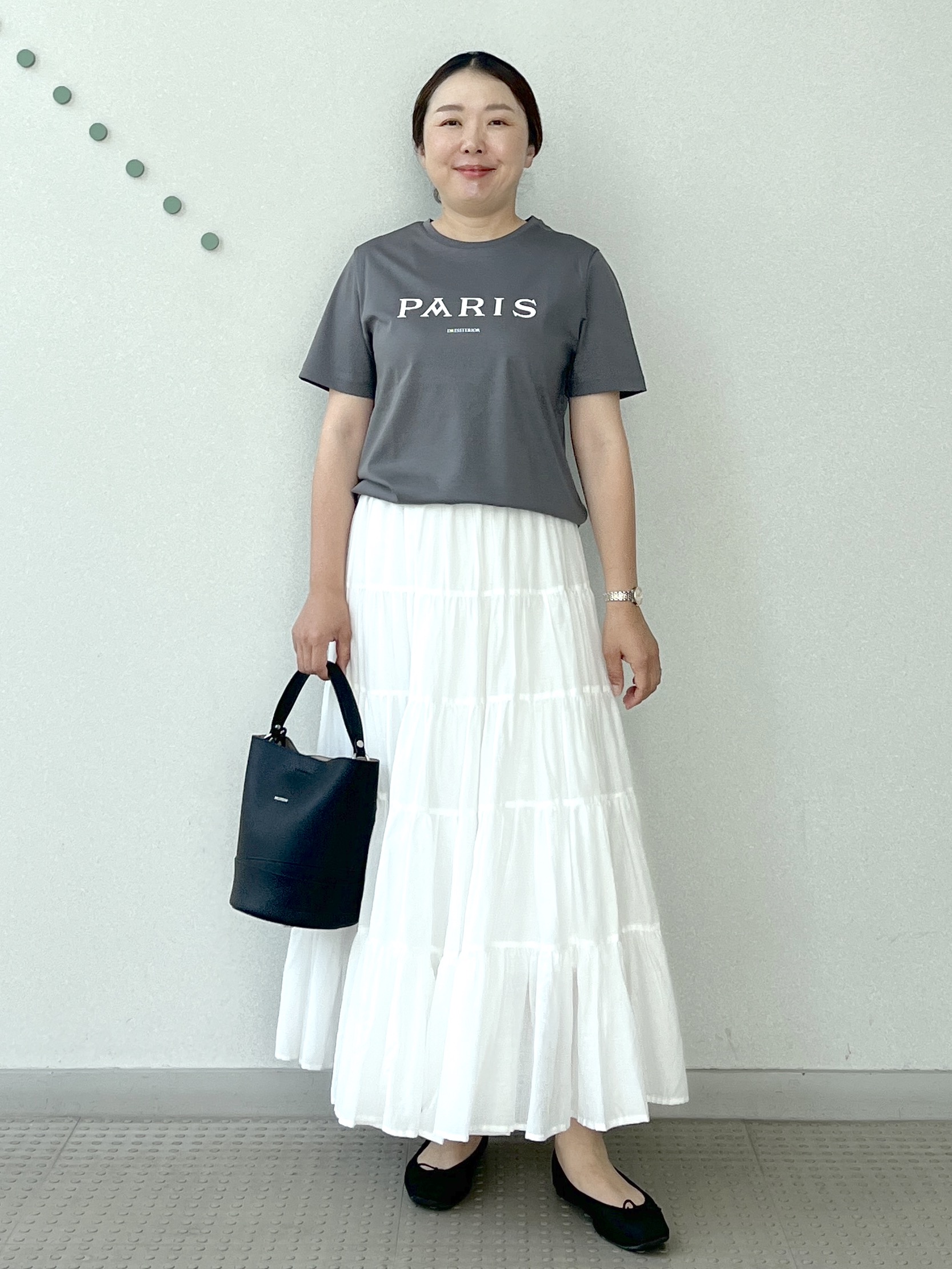 Soeさんの「DRESSTERIOR｜【接触冷感／抗菌防臭／消臭】アイスクリアコットン PARIS Tシャツ」を使ったコーディネート