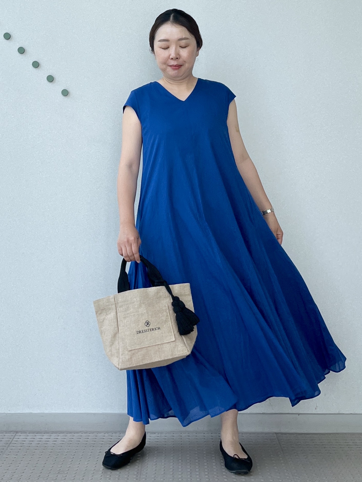 Soeさんの「DRESSTERIOR｜【きれいめ/ウォッシャブル】コットンローンフレンチスリーブワンピ」を使ったコーディネート