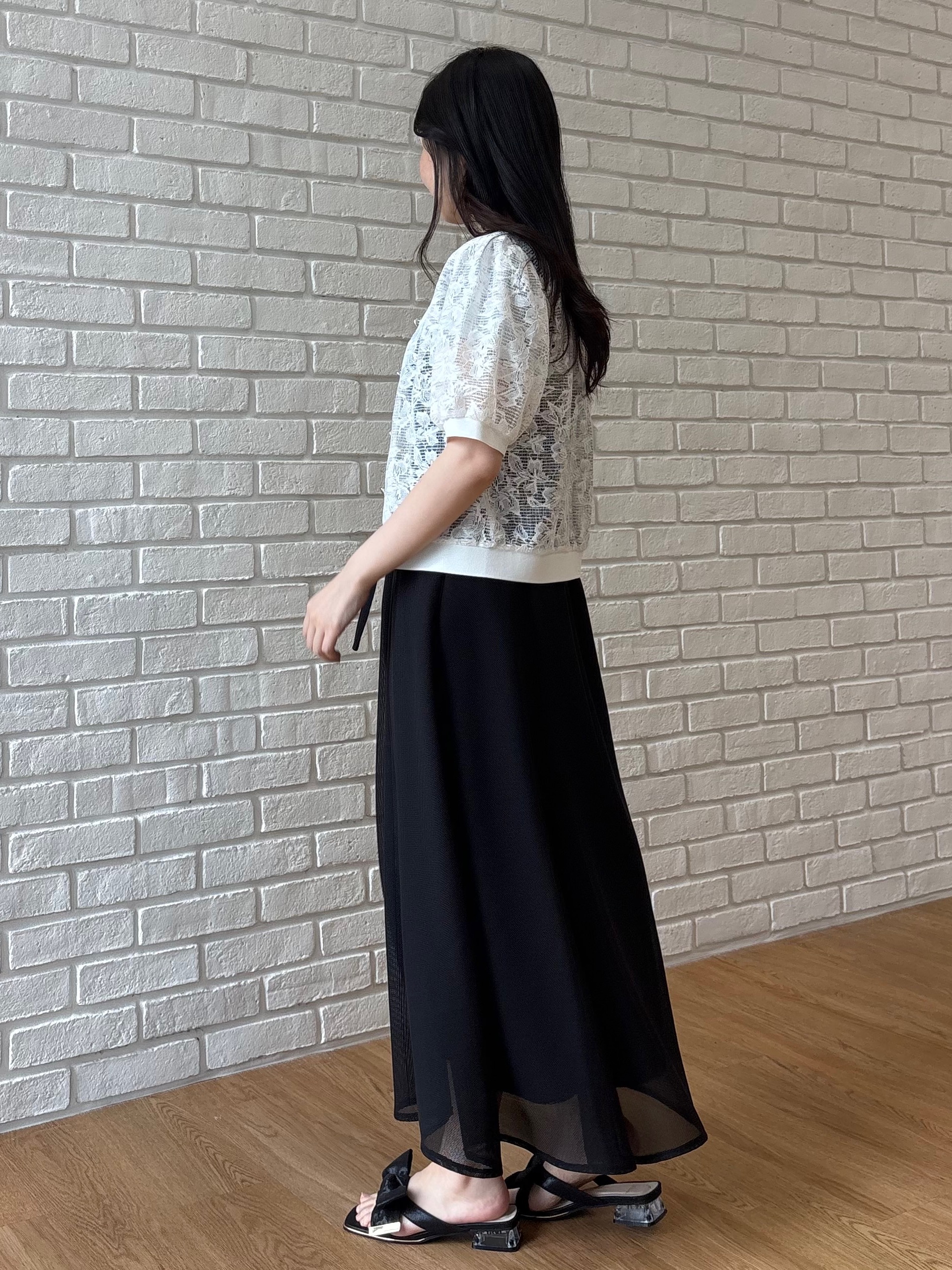 AOIさんの「Couture brooch｜【洗える】フラワーレース カーディガン」を使ったコーディネート