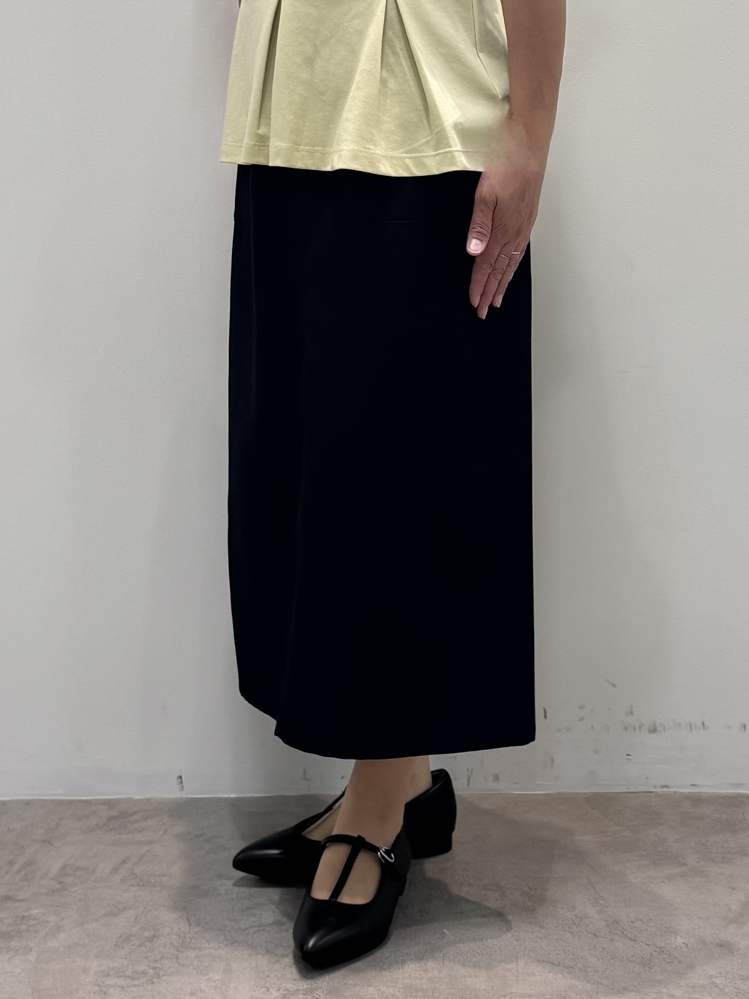 koyaさんの「Reflect｜【UVカット／接触冷感／吸水速乾】タックデザインフレアトップス」を使ったコーディネート