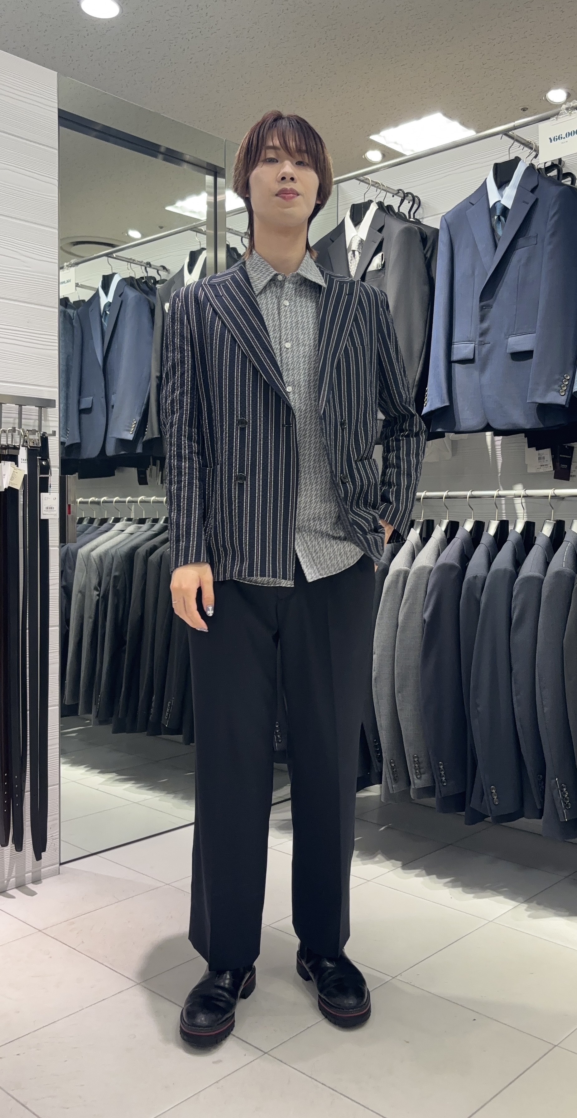 こうへいさんの「TAKEO KIKUCHI｜【BOWLER HAT LABEL】サッカーストライプ ダブルジャケット」を使ったコーディネート