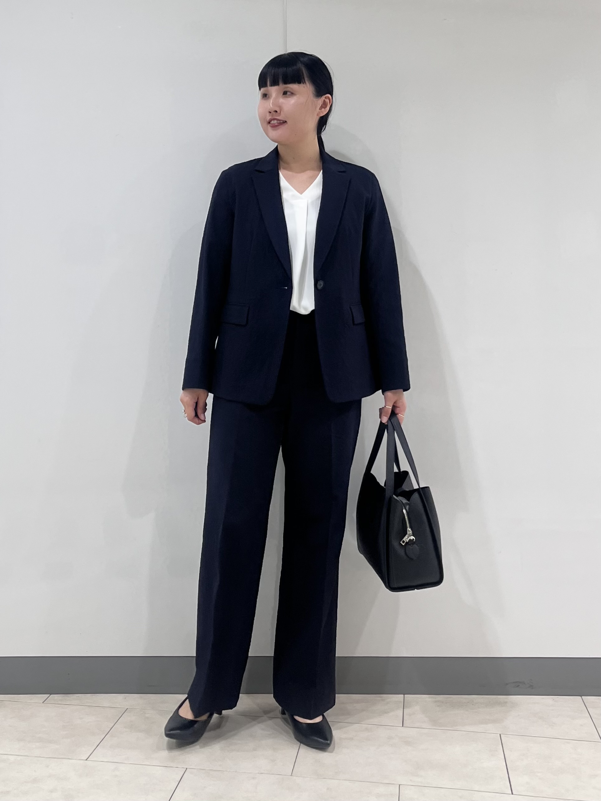 hasuさんの「INDIVI｜【洗える／UVケア／SETUP可能】サッカー素材テーラードジャケット」を使ったコーディネート