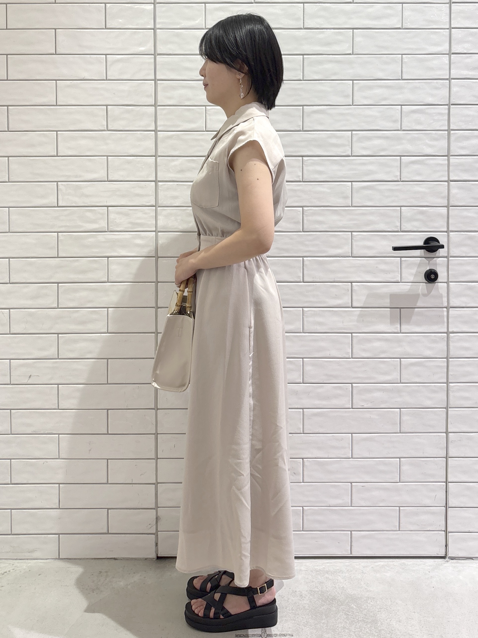 ayumiさんの「OPAQUE.CLIP｜【接触冷感／吸水速乾】フレンチスリーブシャツワンピース《イージーアイロン／洗濯機OK》」を使ったコーディネート