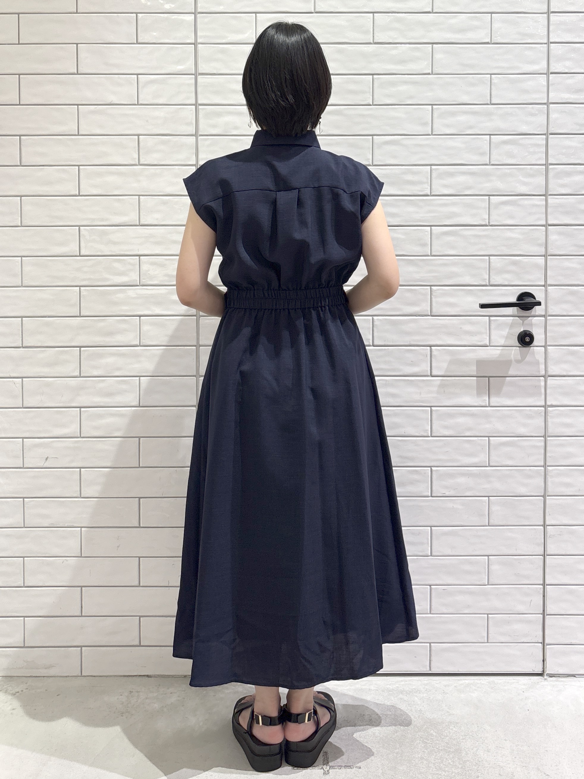 ayumiさんの「OPAQUE.CLIP｜【接触冷感／吸水速乾】フレンチスリーブシャツワンピース《イージーアイロン／洗濯機OK》」を使ったコーディネート