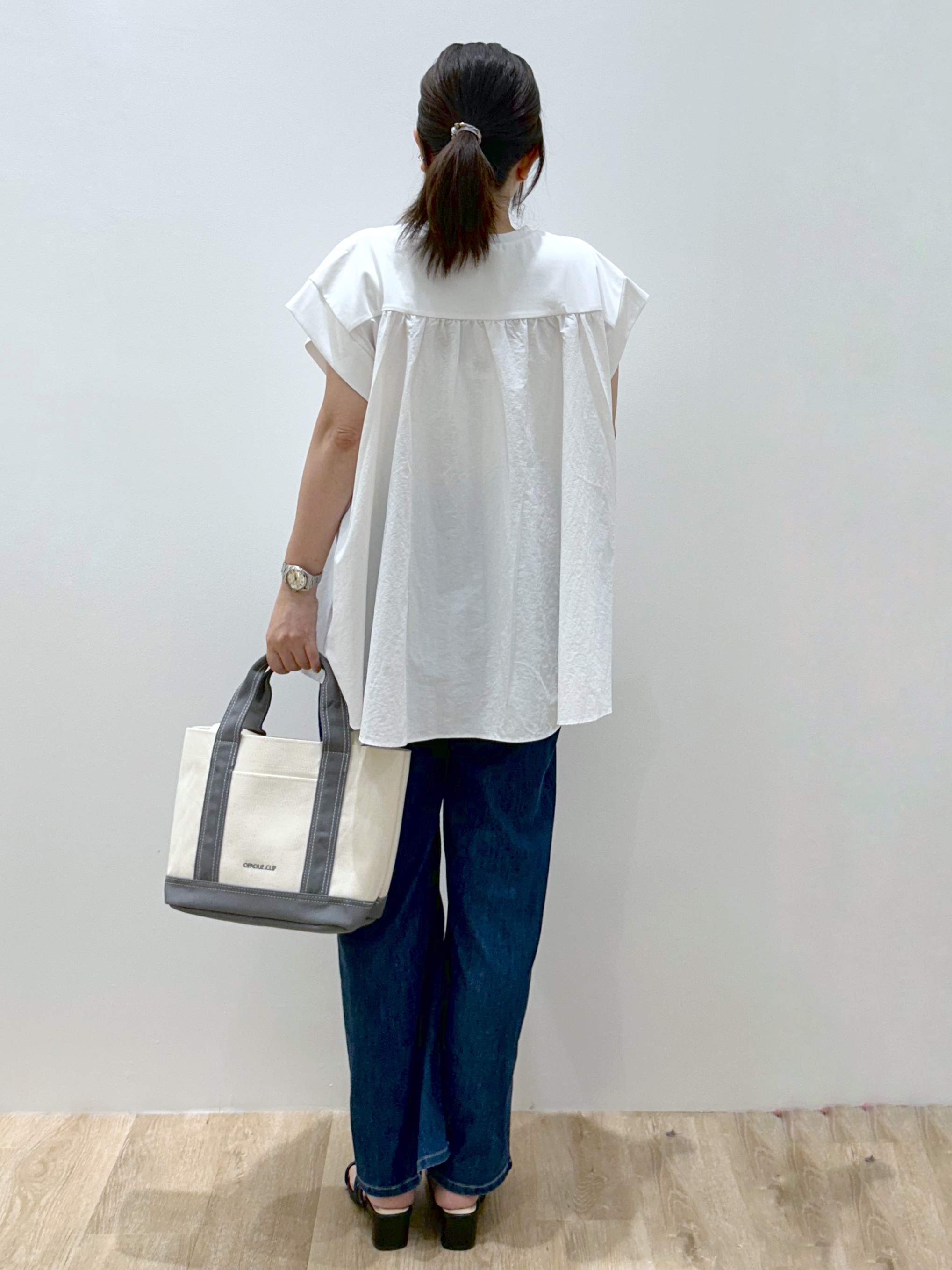 ひろみさんの「OPAQUE.CLIP｜【接触冷感】バックフレアドッキングカットソー《洗濯機OK》」を使ったコーディネート