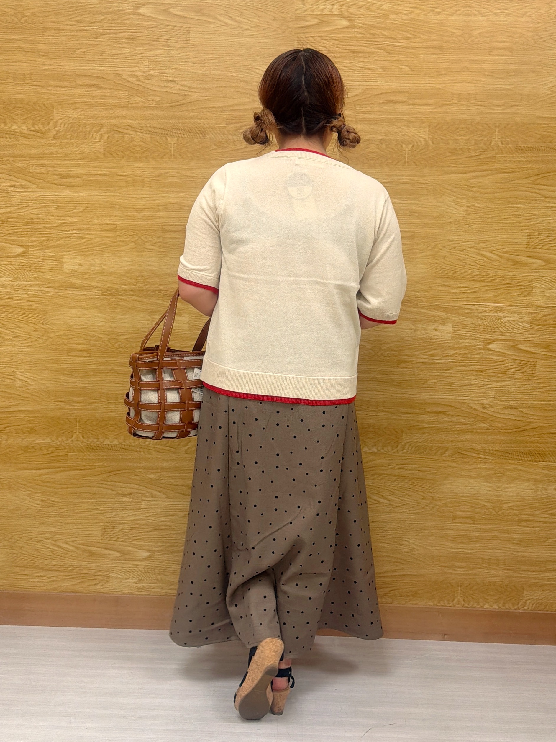 ぁむさんの「SHOO･LA･RUE｜【二の腕隠れる/コットン混】配色使いで差がつく 洗える五分袖ニット」を使ったコーディネート