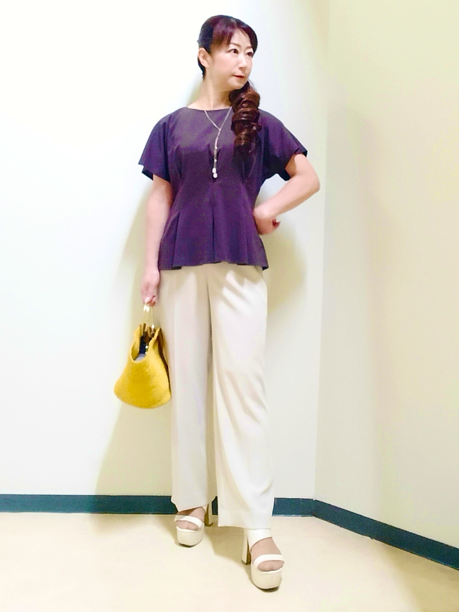 花さんの「Reflect｜【UVカット／接触冷感／吸水速乾】タックデザインフレアトップス」を使ったコーディネート