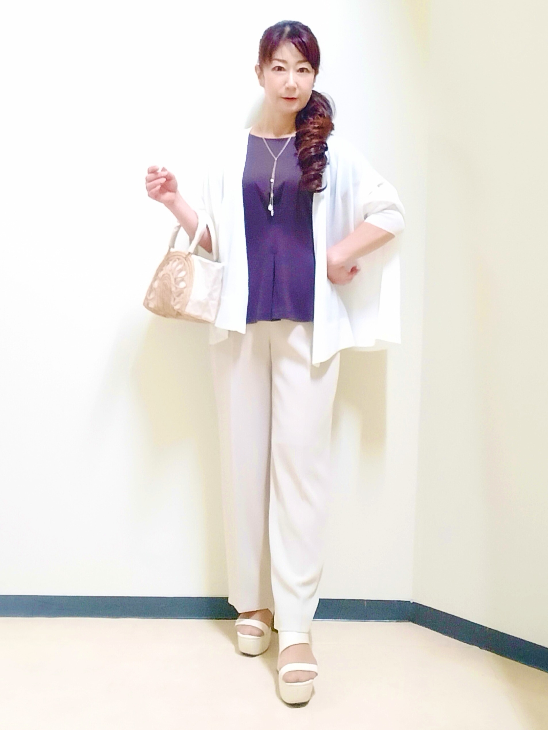 花さんの「Reflect｜【UVカット／接触冷感／吸水速乾】タックデザインフレアトップス」を使ったコーディネート