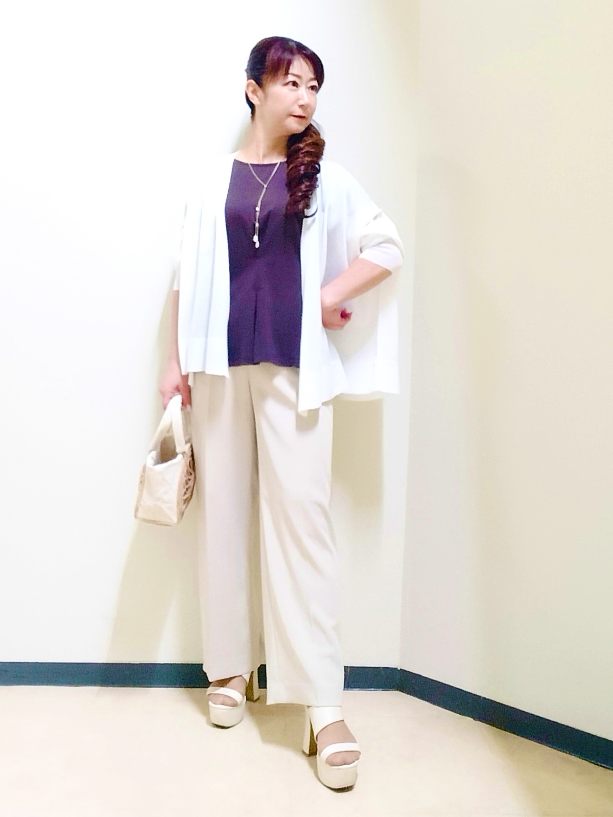 花さんの「Reflect｜【UVカット／接触冷感／吸水速乾】タックデザインフレアトップス」を使ったコーディネート
