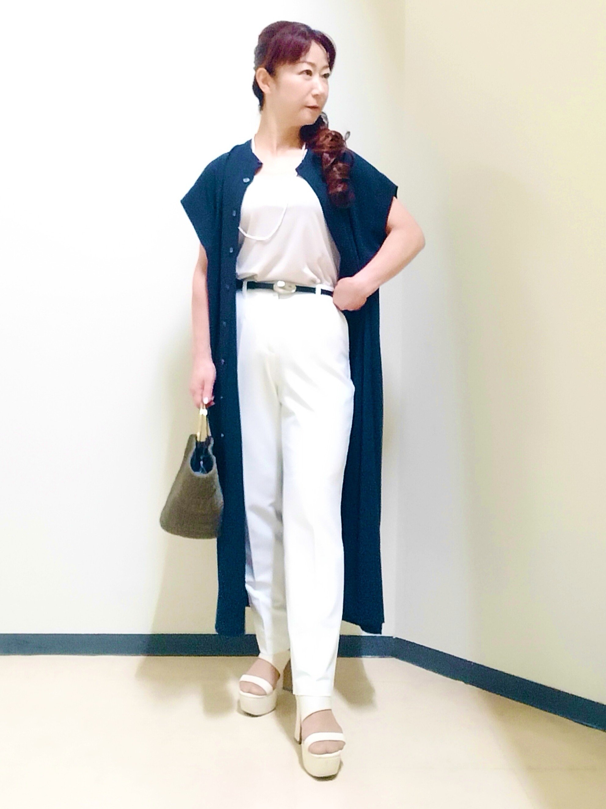 花さんの「Reflect｜すっきり見えバンドカラーシャツワンピース」を使ったコーディネート