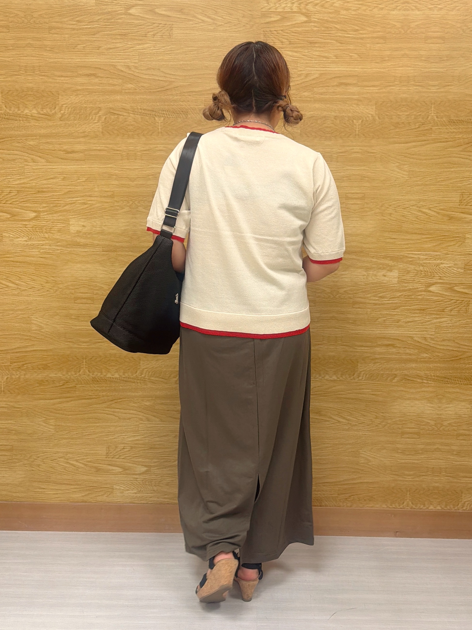 ぁむさんの「SHOO･LA･RUE｜【二の腕隠れる/コットン混】配色使いで差がつく 洗える五分袖ニット」を使ったコーディネート