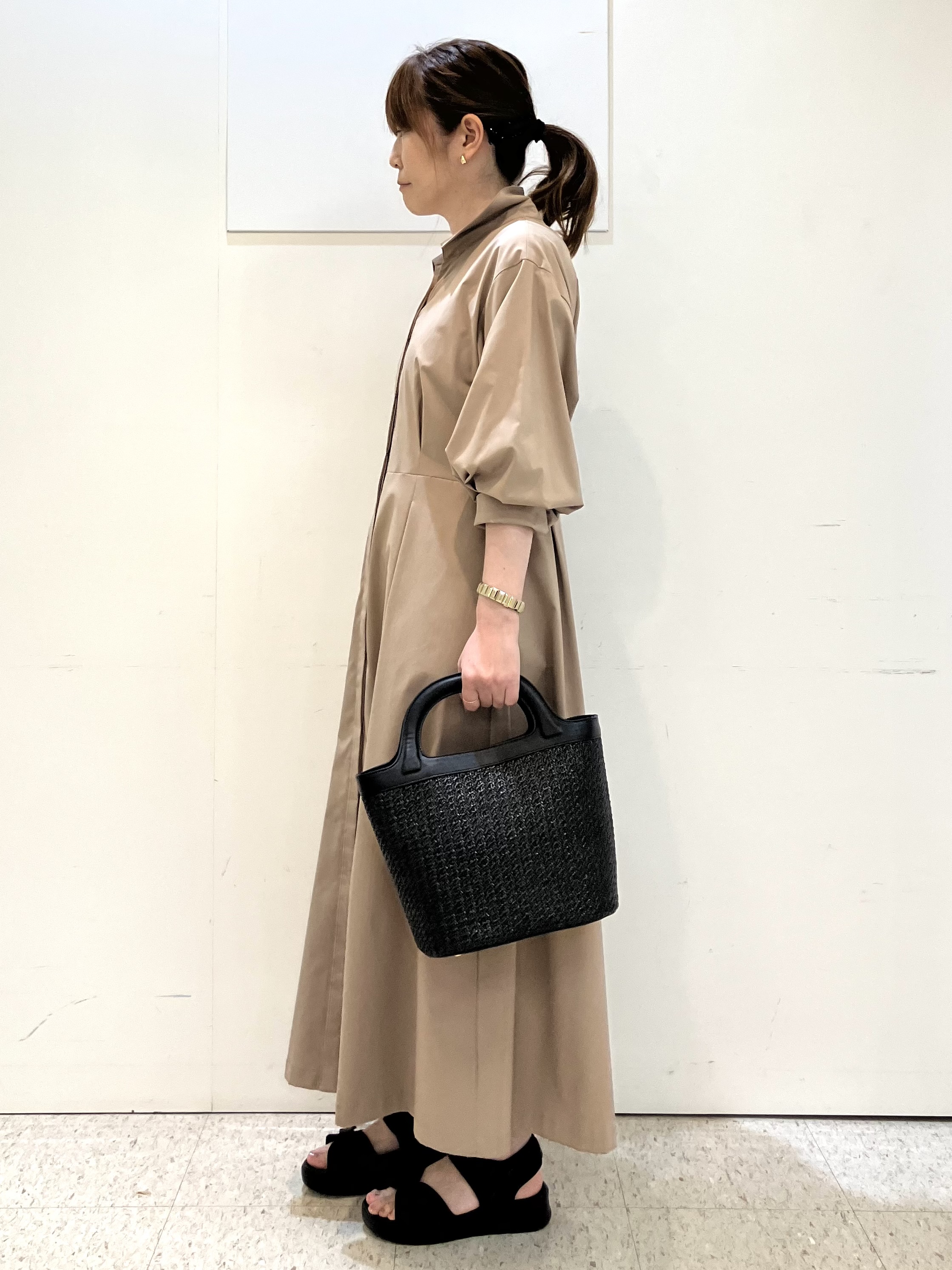 kozuさんの「Reflect｜タイプライターシャツロングワンピース」を使ったコーディネート