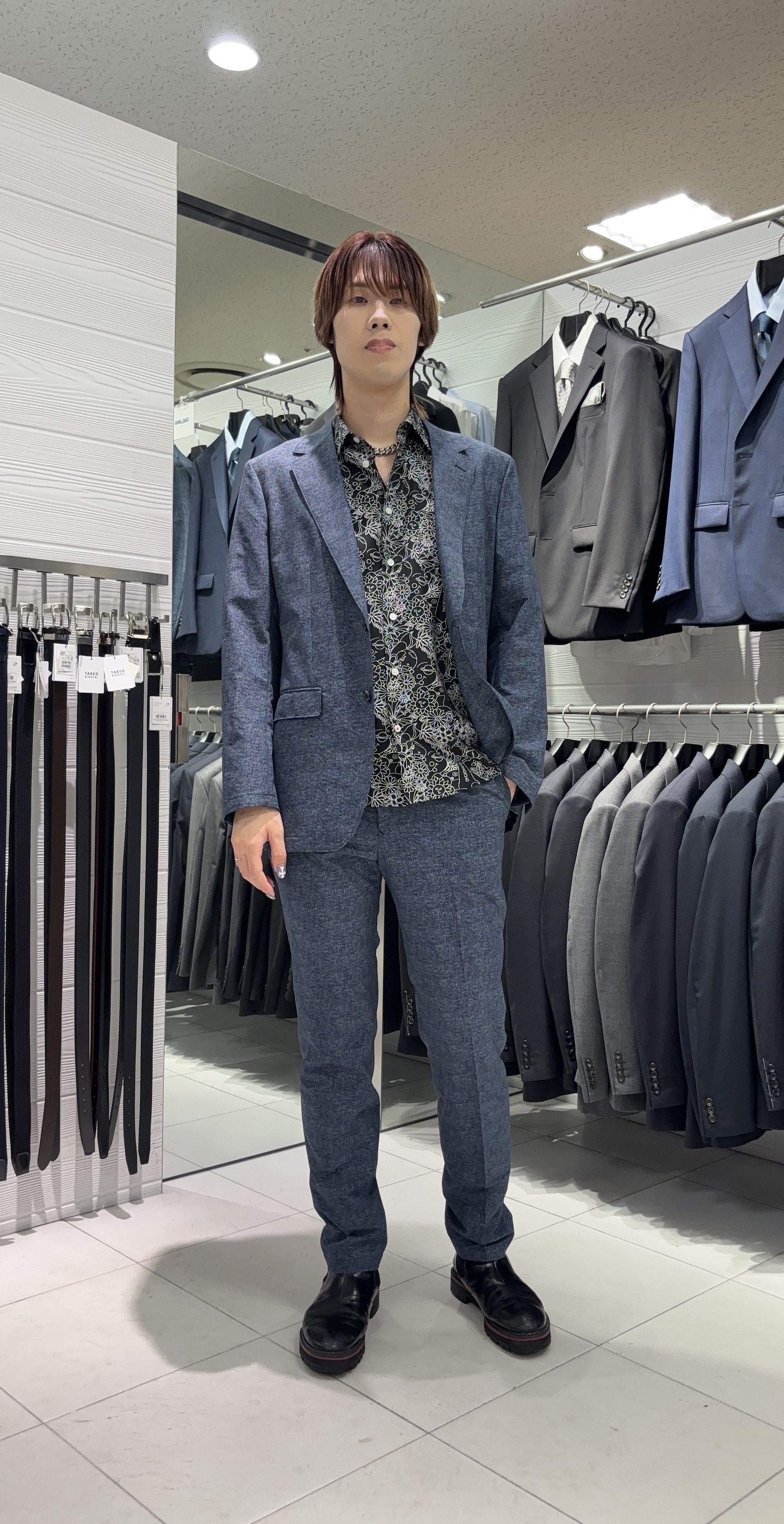こうへいさんの「TAKEO KIKUCHI｜【抗菌防臭】COOL DOTS（R）ドビープリント ジャケット」を使ったコーディネート