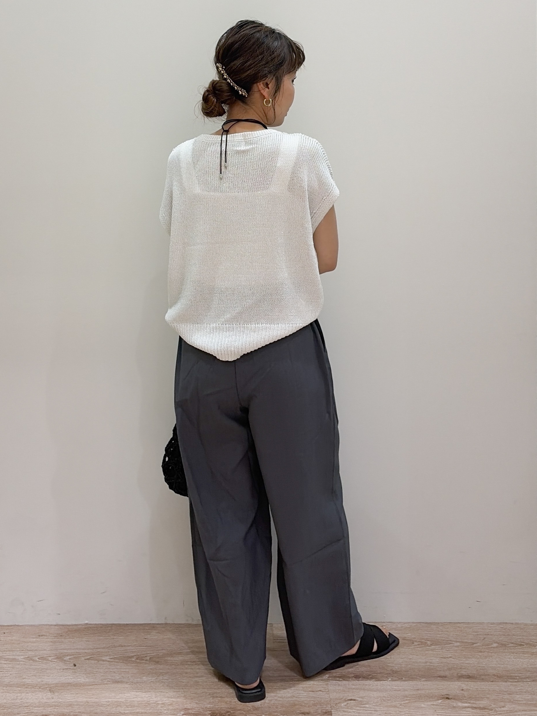 risayanさんの「OPAQUE.CLIP｜ラメメッシュ フレンチスリーブニット【洗濯機OK】」を使ったコーディネート