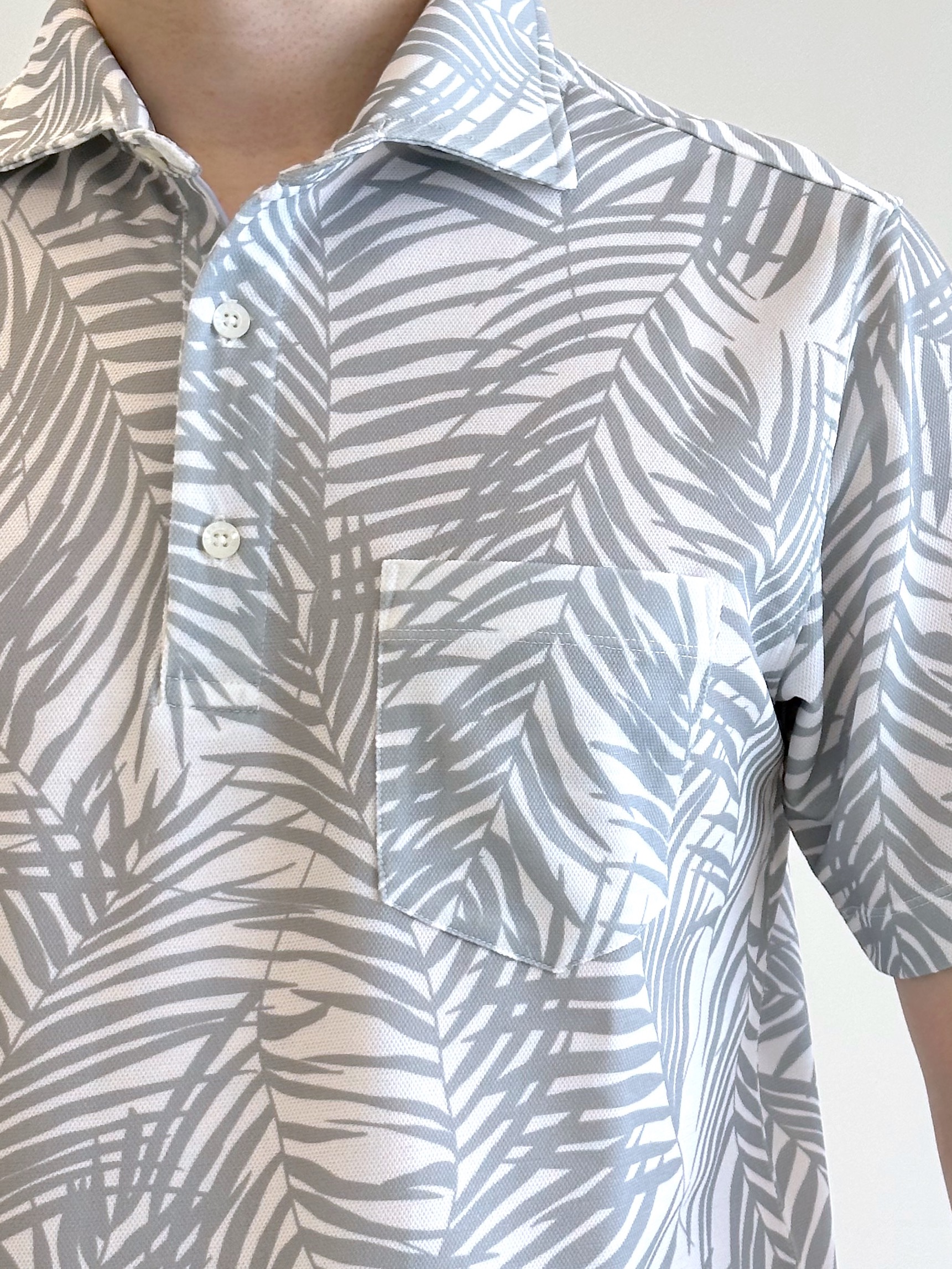 イッシーさんの「TAKEO KIKUCHI｜リーフ柄ポロシャツ」を使ったコーディネート