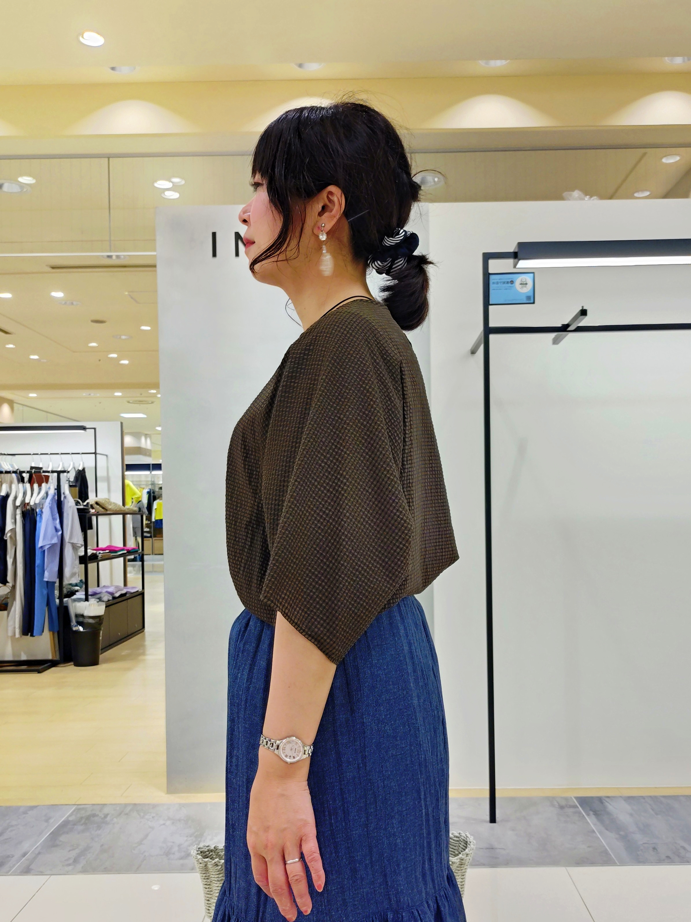 TOMOMIさんの「INDIVI｜【体型カバー】サッカーチェックドルマントップス」を使ったコーディネート
