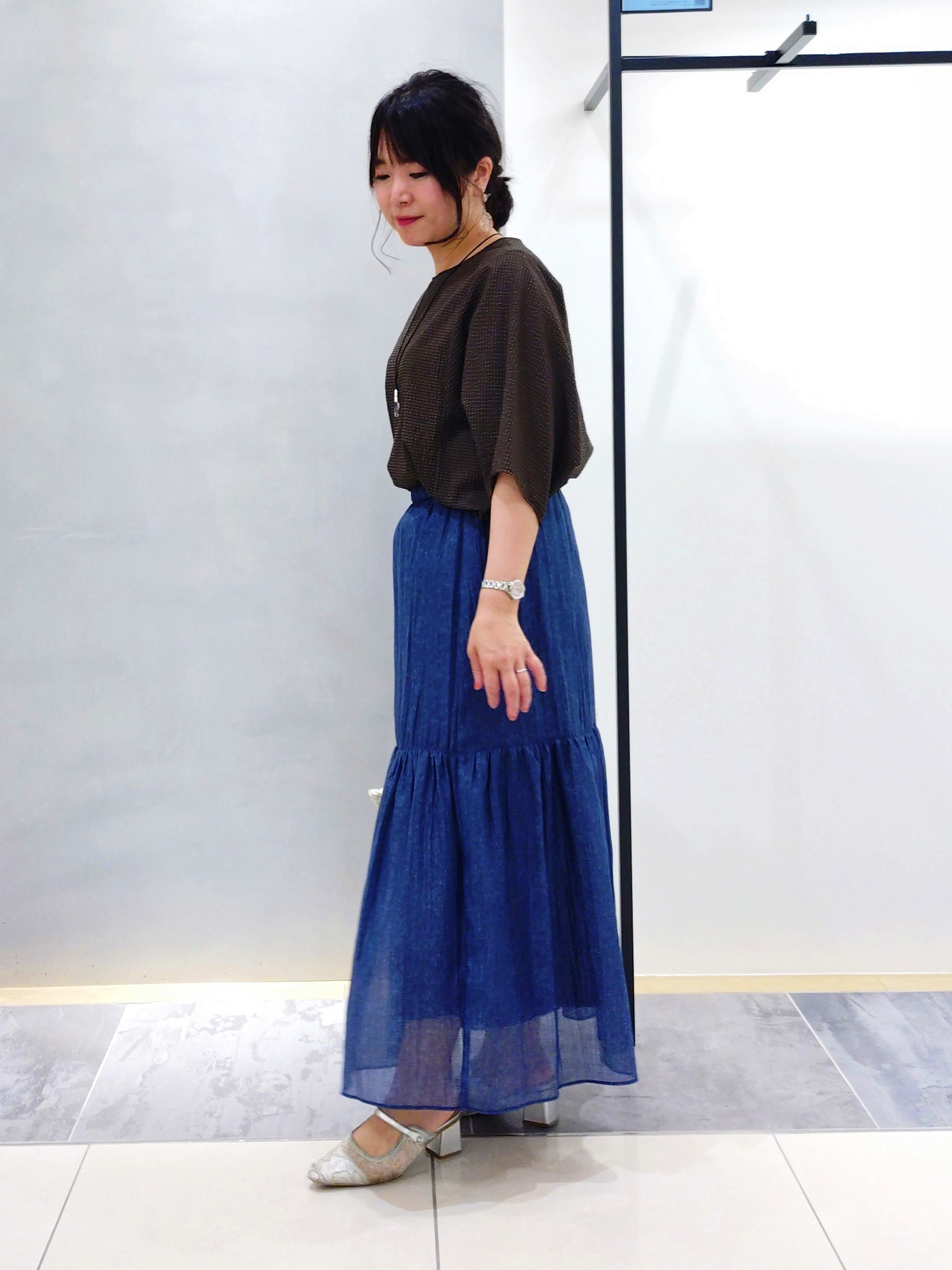 TOMOMIさんの「INDIVI｜【体型カバー】サッカーチェックドルマントップス」を使ったコーディネート