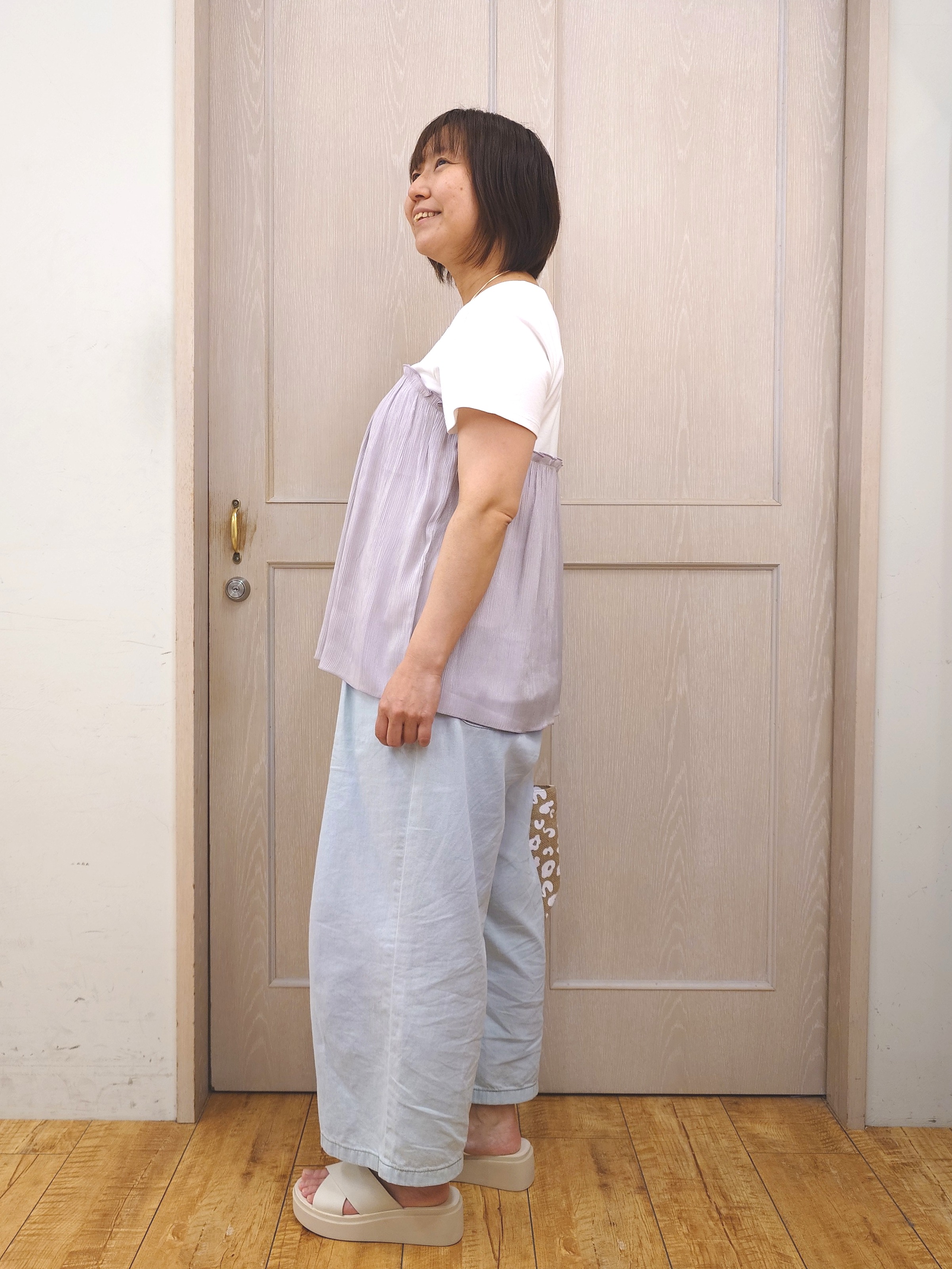 とろろさんの「SHOO･LA･RUE｜【ひんやり/S-LL】1枚でインせず決まる きらきらビスチェ風Tシャツ」を使ったコーディネート