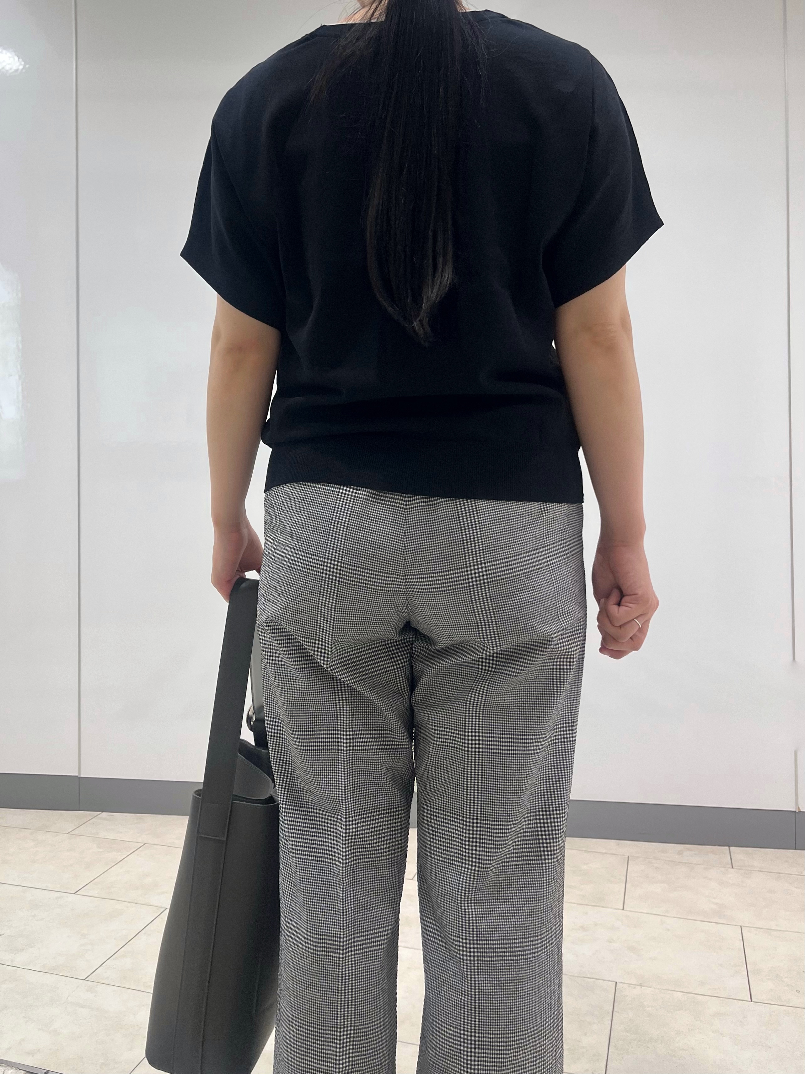 hasuさんの「INDIVI｜【洗える／コットン】ドライタッチさらりニットT」を使ったコーディネート