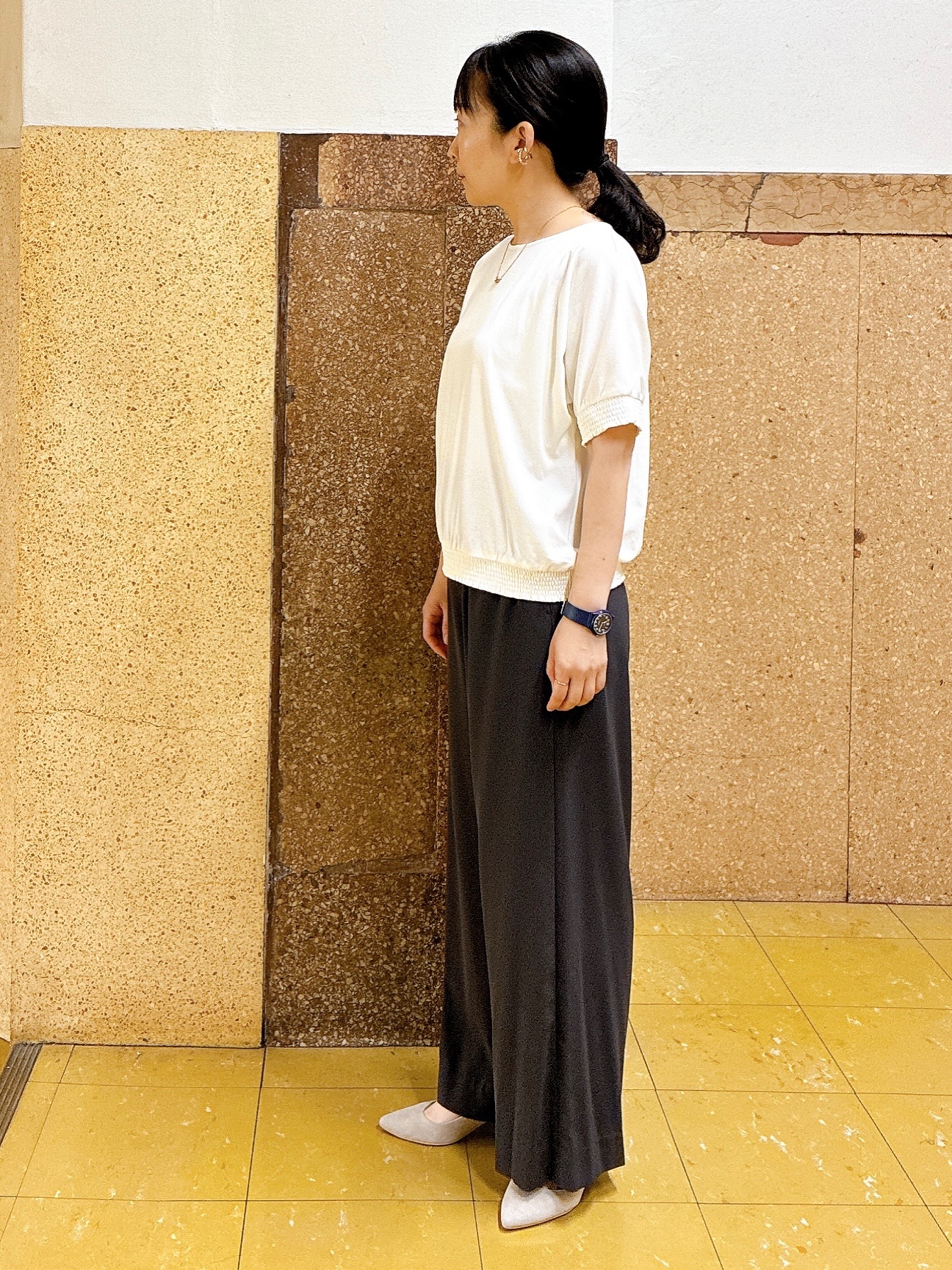 hattoriさんの「INDIVI｜【接触冷感/汗染み防止/吸水速乾/UVカット】シャーリングプルオーバー」を使ったコーディネート