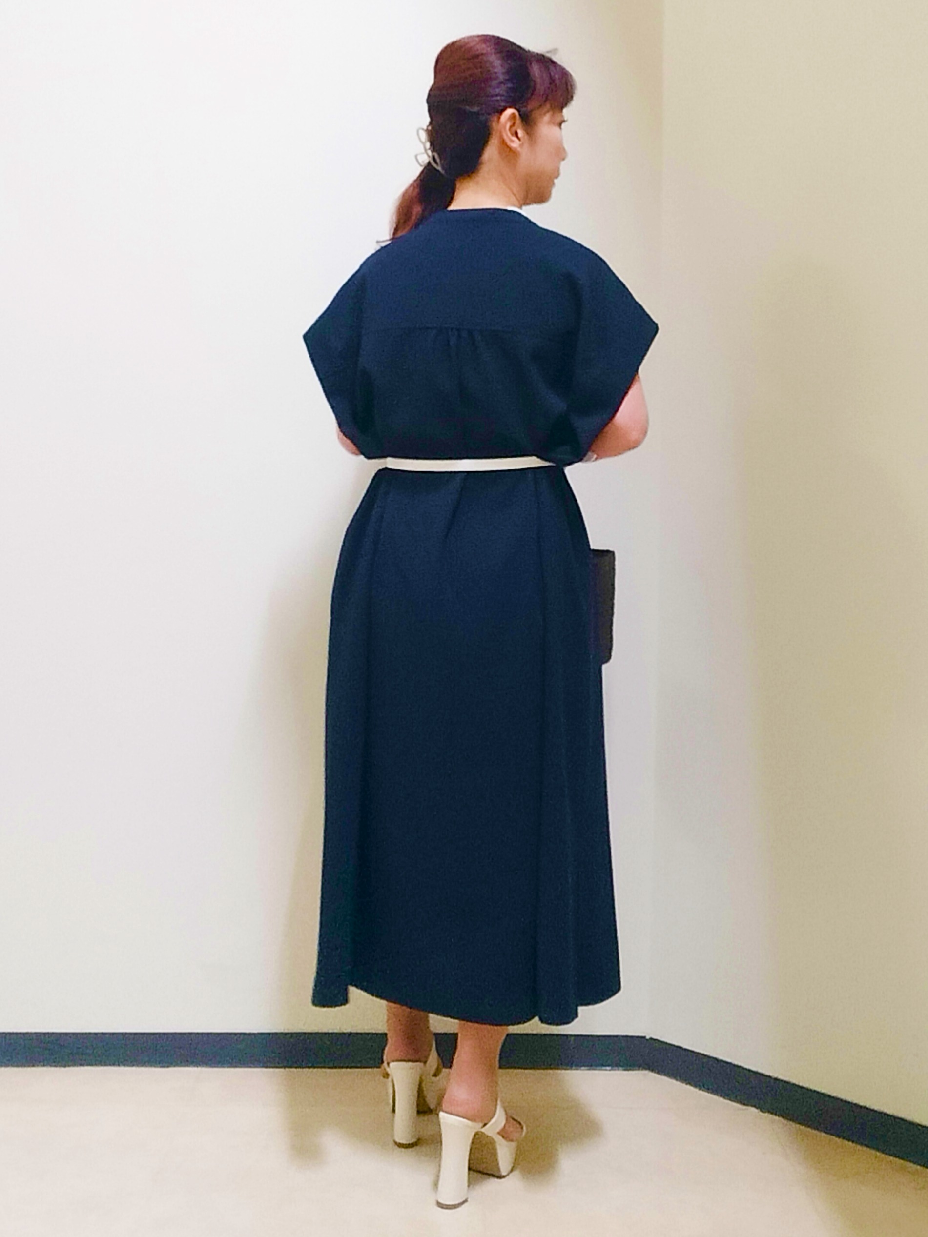花さんの「Reflect｜すっきり見えバンドカラーシャツワンピース」を使ったコーディネート